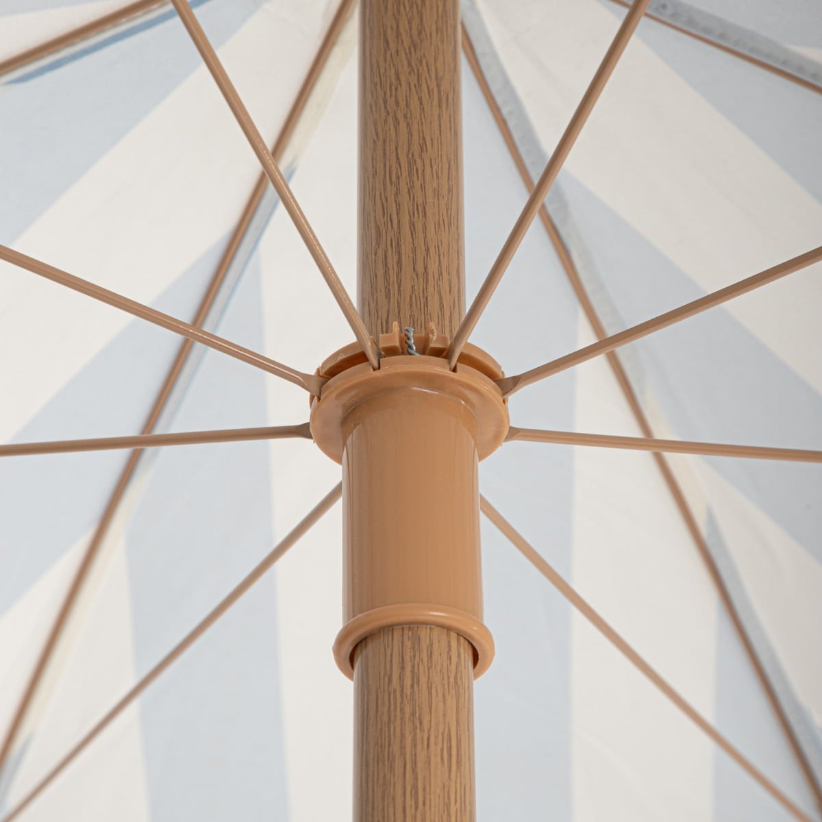 Parasol SUNNY ogrodowy/plażowy niebiesko-beżowy z ochroną UV 160x180 cm