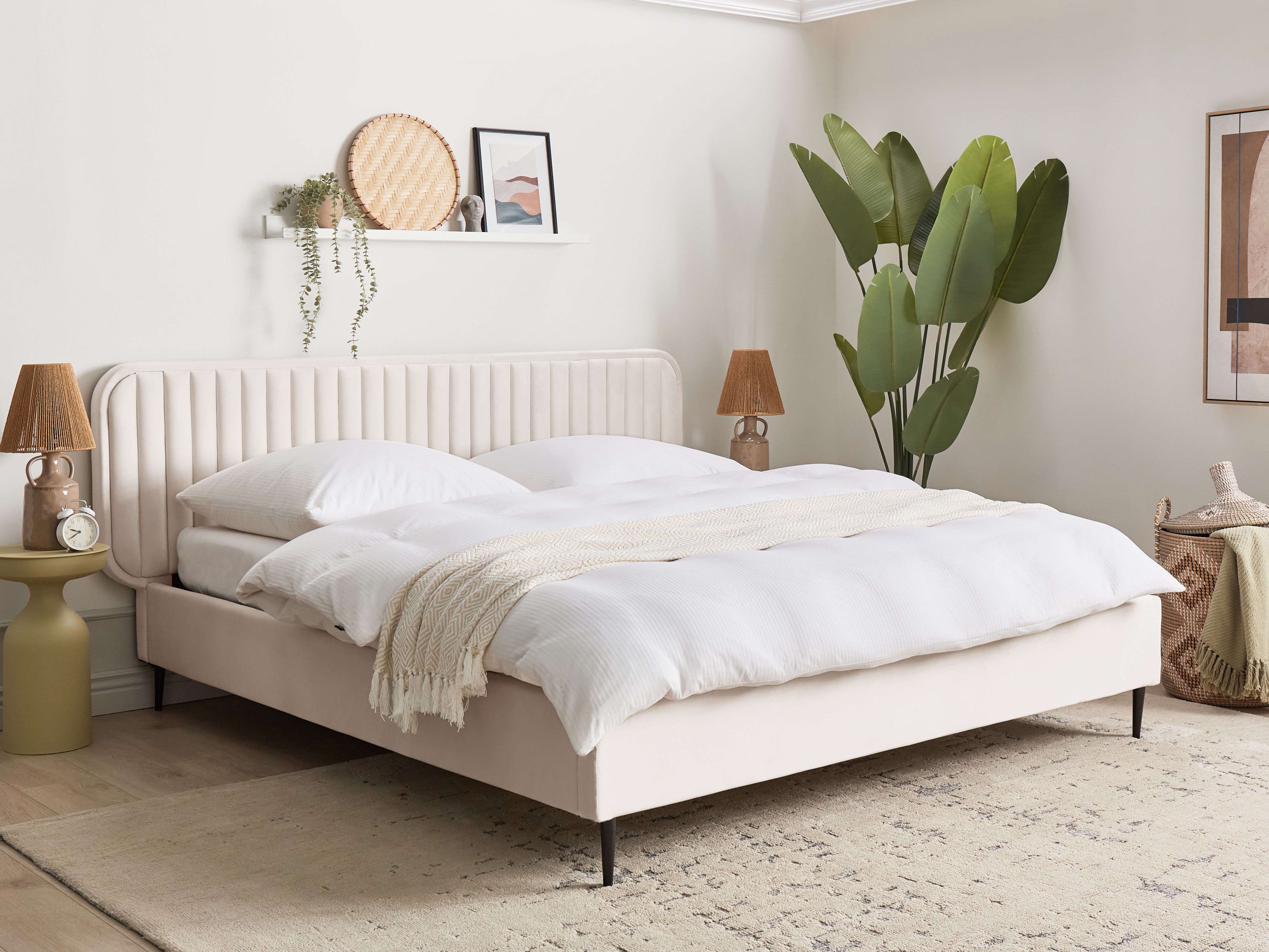Bed Velvet BRIN 180 x 200 cm (EU Super King) Beige