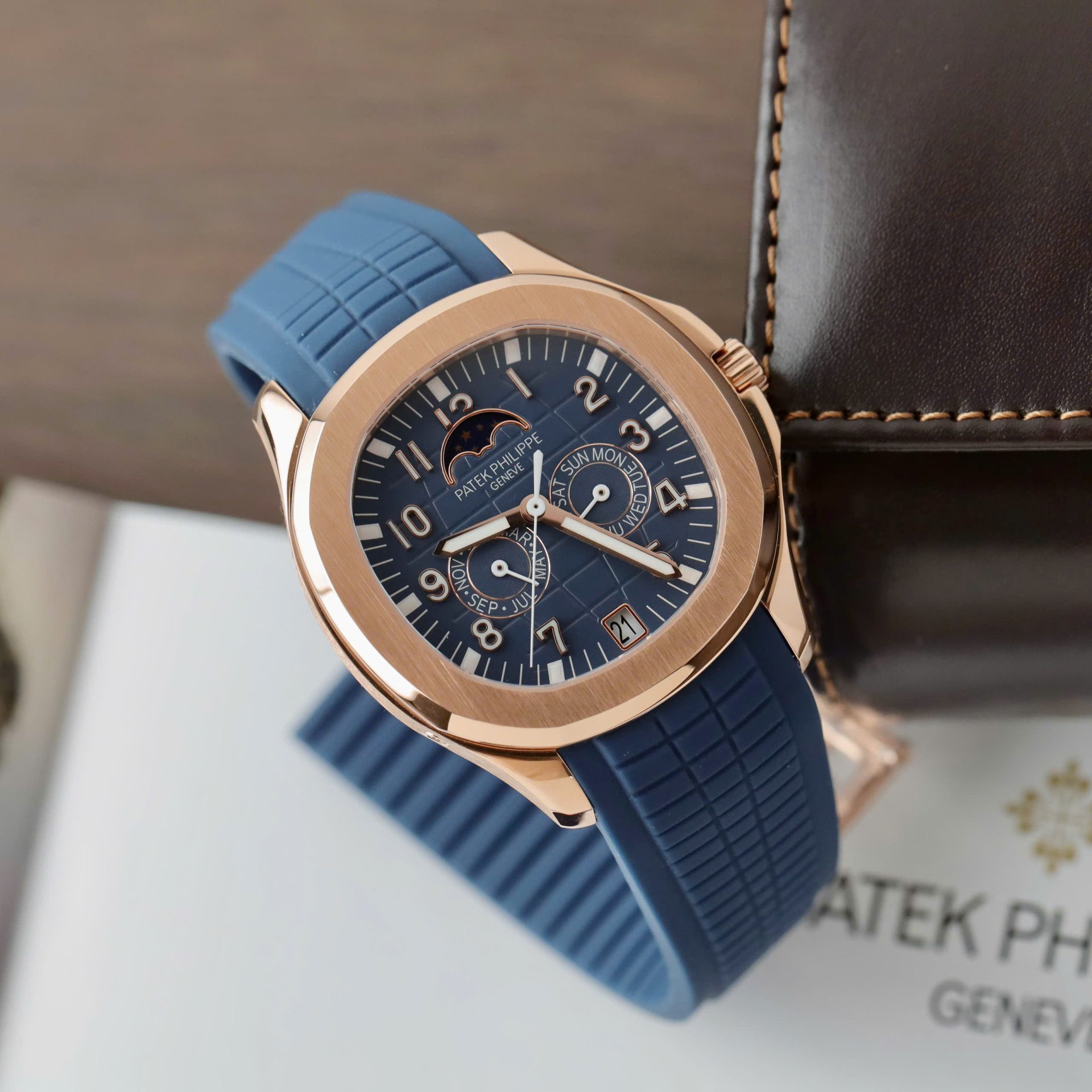 Patek Philippe Best Replica Watch Aquanaut 5261R Automatic Swiss Movement Blue Dial 40mm - Top club