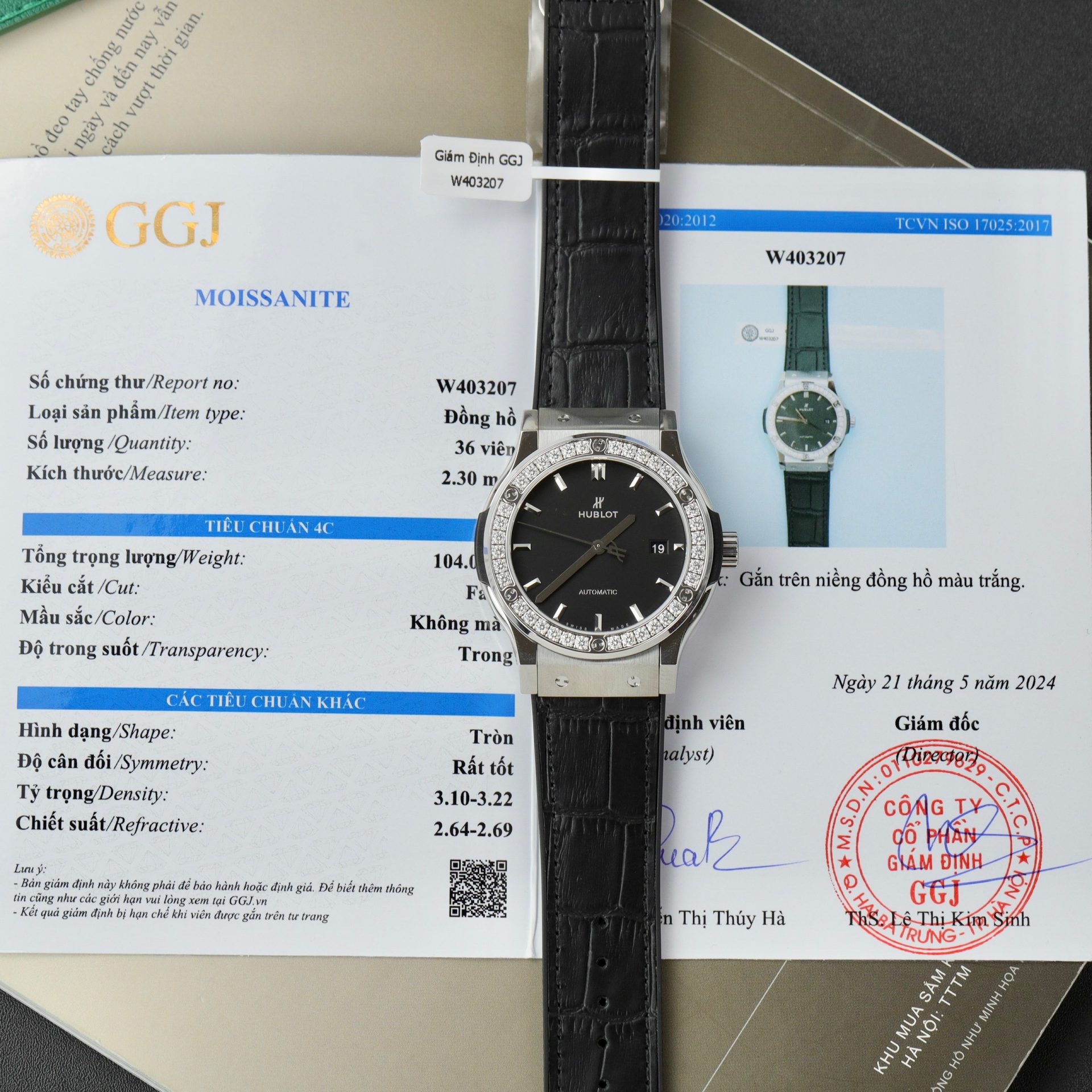 Hublot Replica 11 Watch Classic Fusion Face Black Moissanite Diamond APS Factory 42mm - Elite Watch Atelier