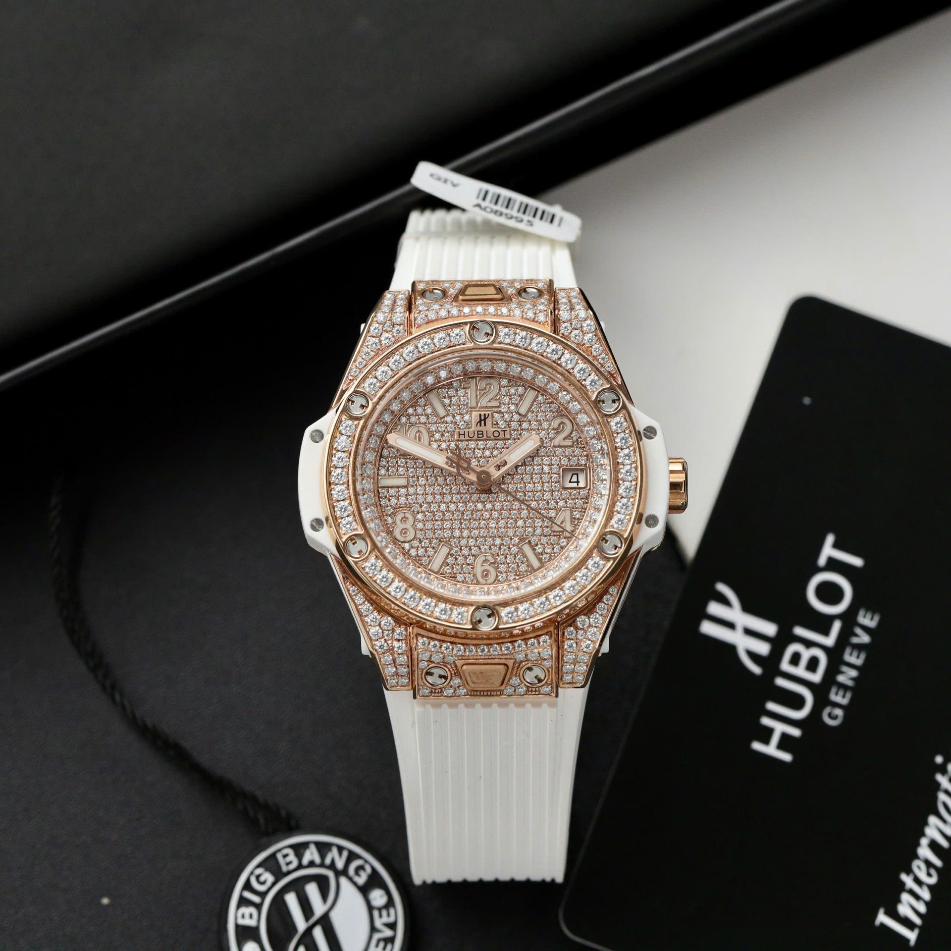 Hublot Big Bang One Click King Gold Custom Moissanite Diamonds Hong Kong 39mm - Top club