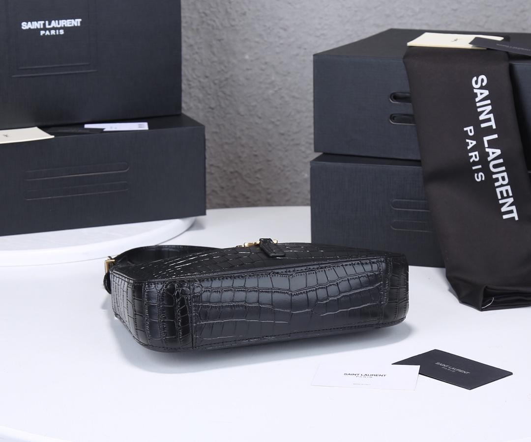 Replica Ysl Le 5 A 7 Hobo Bag In Crocodile-Embossed Leather 20241:1High-quality replica