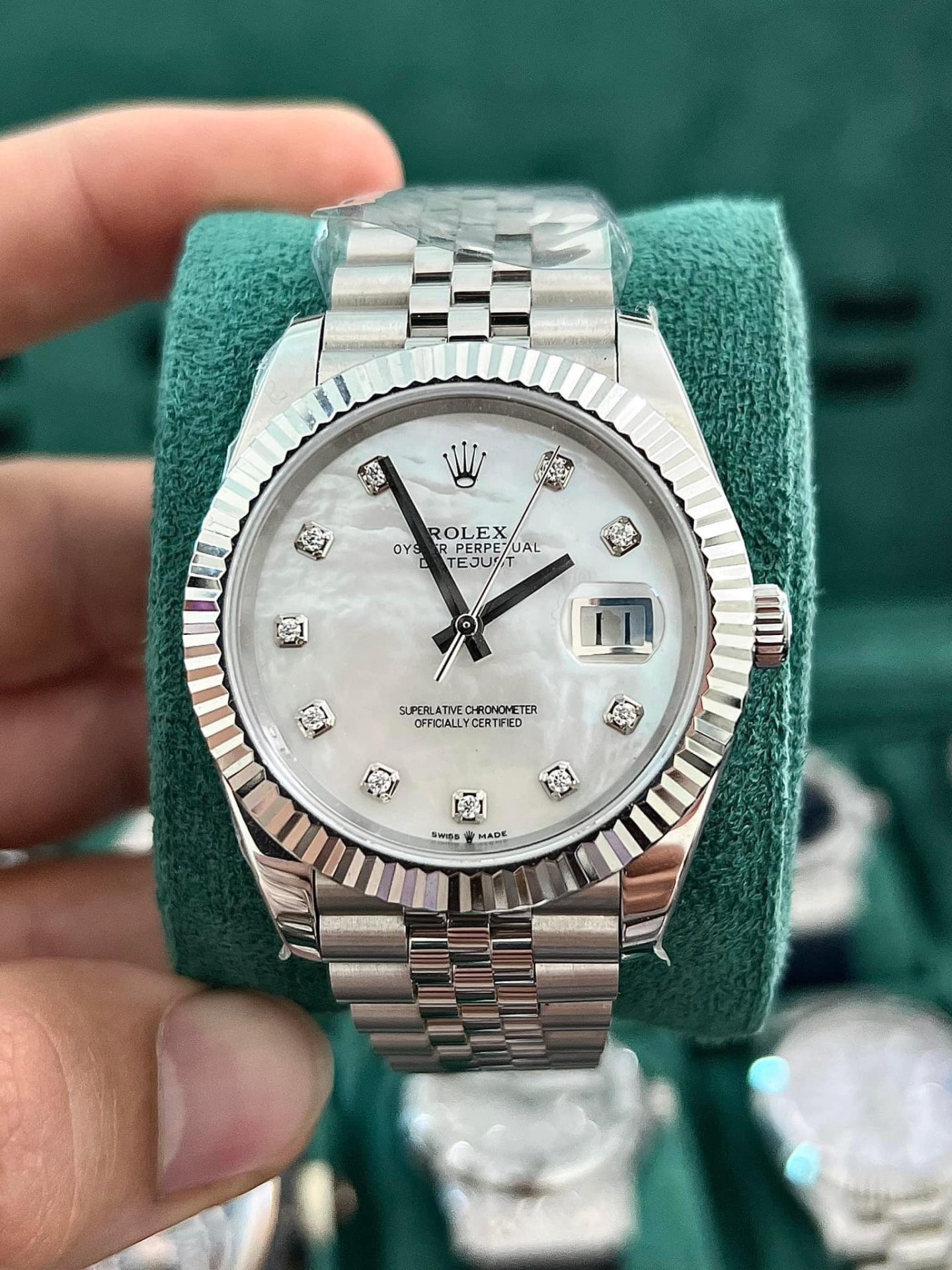 Rolex Rep 11 Watch DateJust Natural Mother of Pearl Dial With Moissanite Diamond Clean Factory 41mm - Elite Watch Atelier