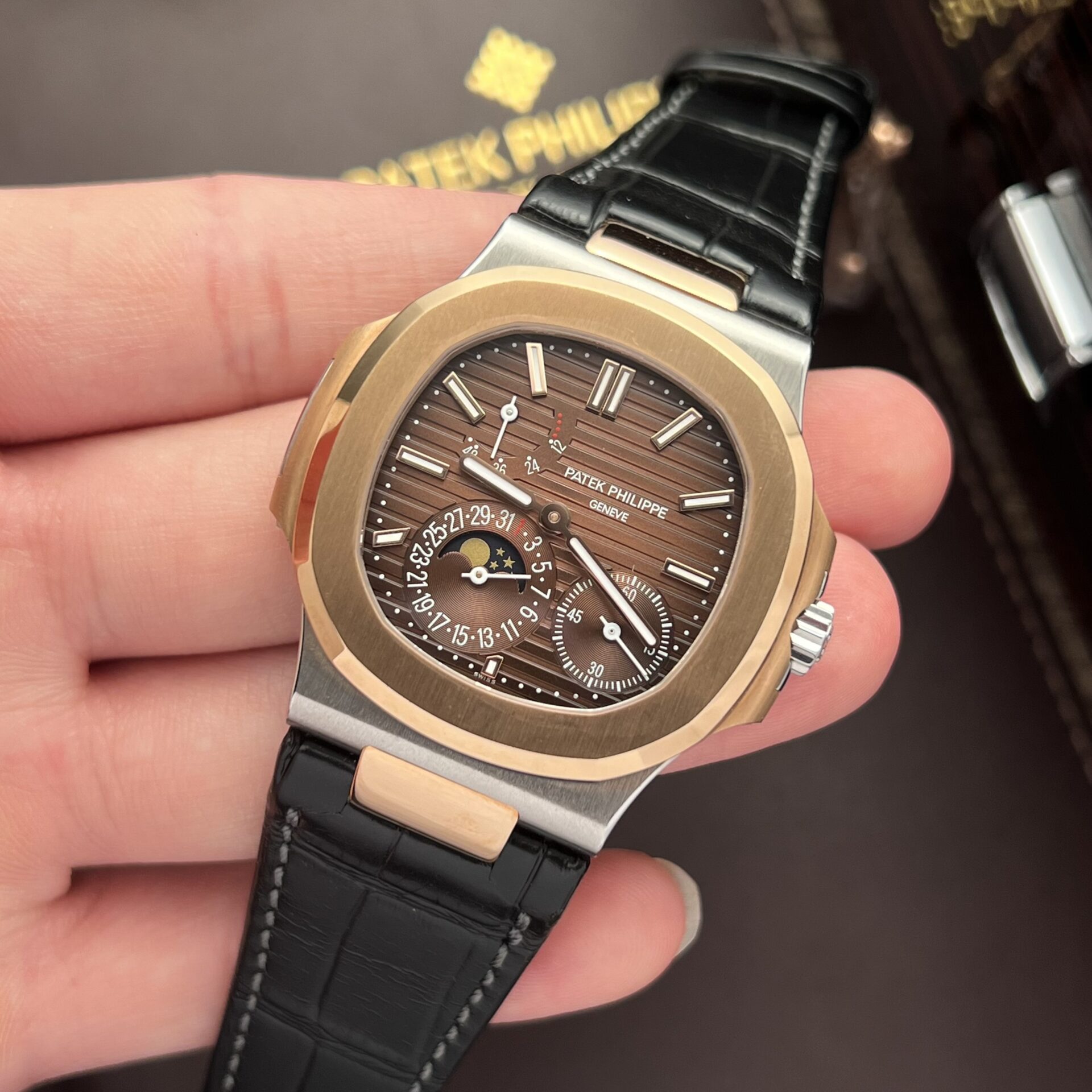 Patek Philippe 5712R Demi Rose Gold High Quality Replica Watch Factory GR 40mm - Top club