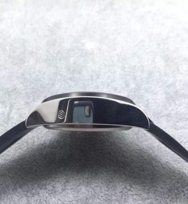 Replica Cartier Roadster SS Black Dial Black Rubber Strap A7750 - Top club