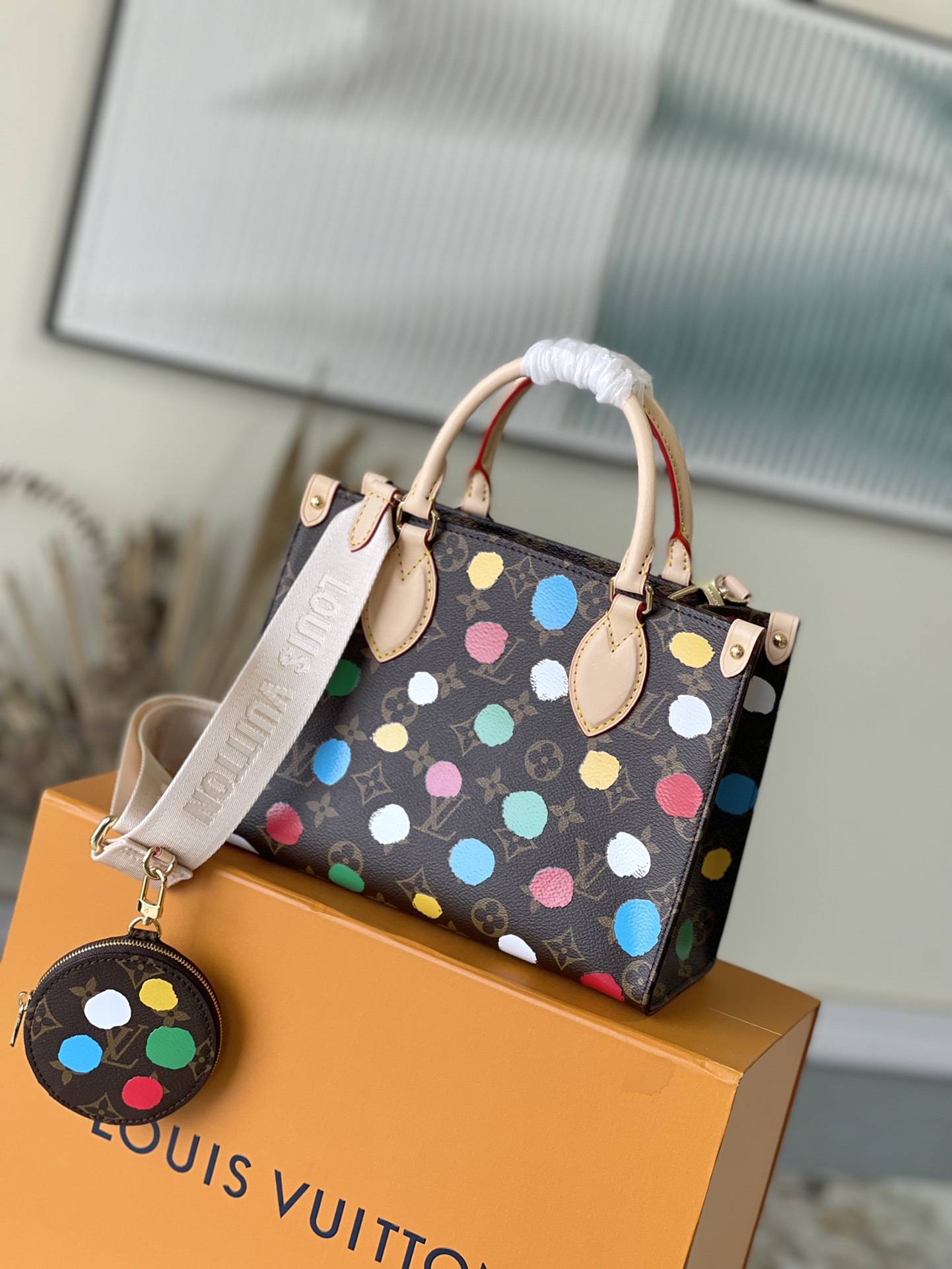 Louis Vuitton YK Onthego PM M463801:1High-quality replica