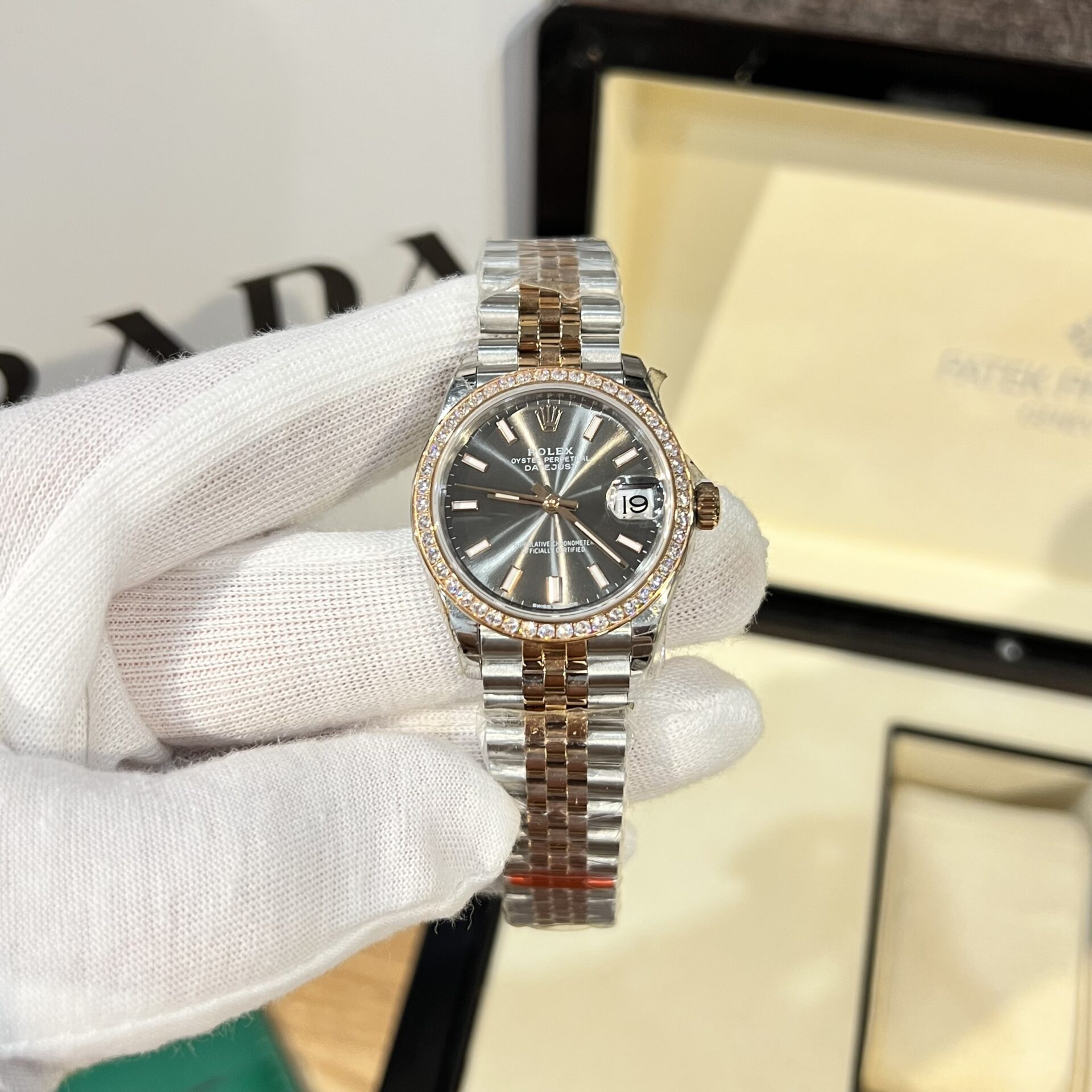 Rolex DateJust Women s Replica Watch With Diamonds Gray Dial EW Factory 31mm - Elite Watch Atelier