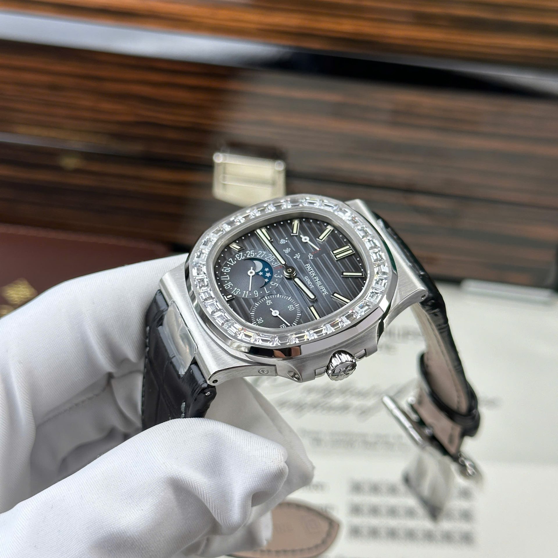 Patek Philippe Nautilus 5722 Replica Watch Blue Dial With Baguette PPF Factory 40mm - Top club