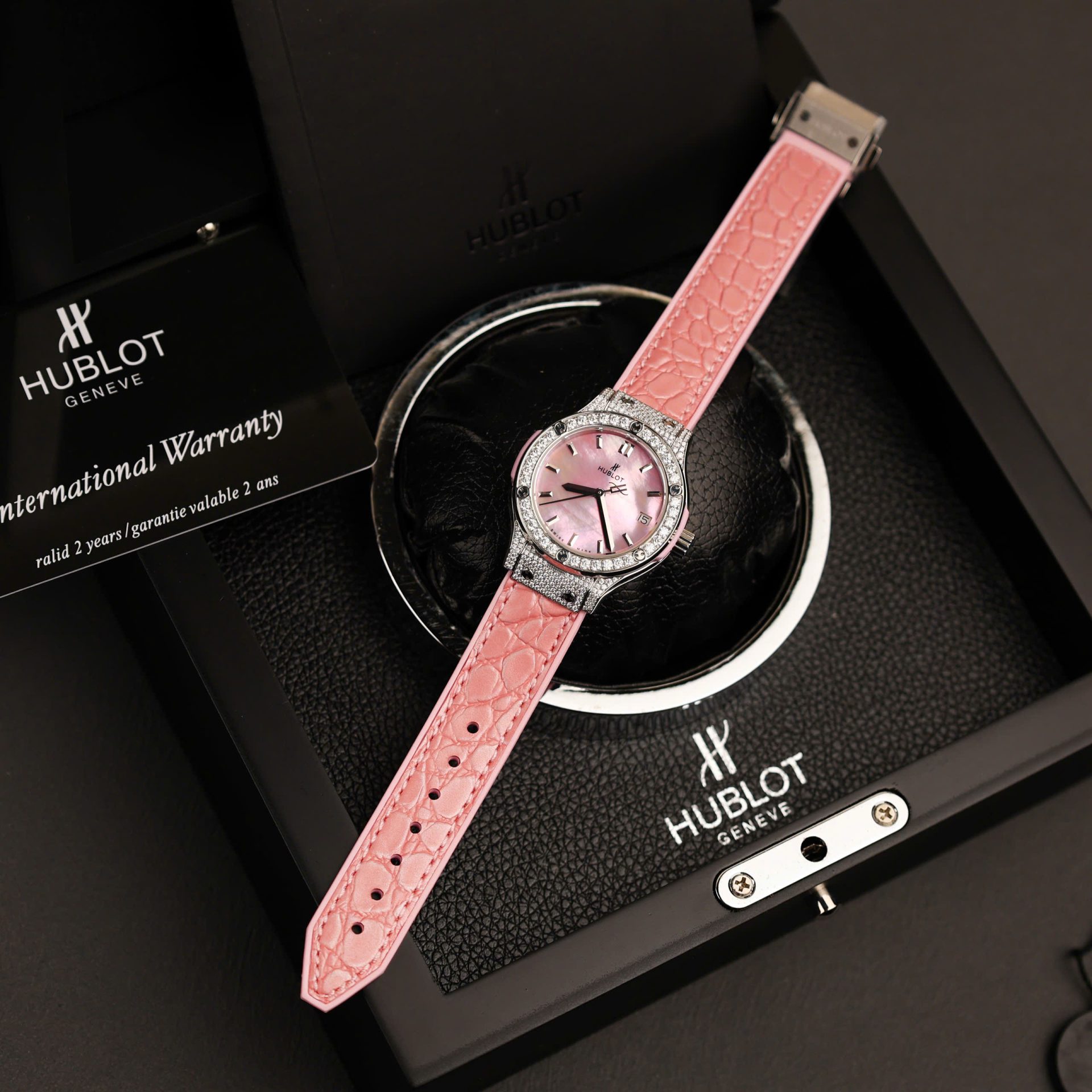 Hublot Classic Fusion Replica Watch Mother Of Pearl Dial + Moissanite Diamonds 33mm - Top club