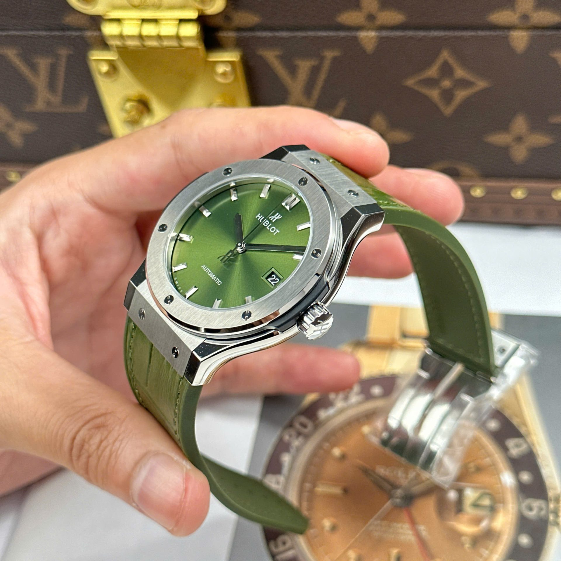 Hublot Classic Fusion Titanium Fake Watches Green Dial Weight 84 Grams Super Light JJZ Factory 42mm - Top club