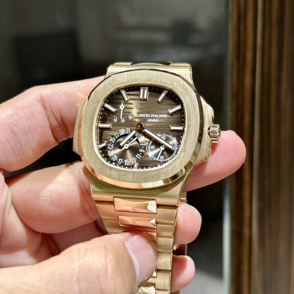 Patek Philippe Best Replica Watch Nautilus 5712R Brown Dial 18K Solid Gold 40mm - Top club