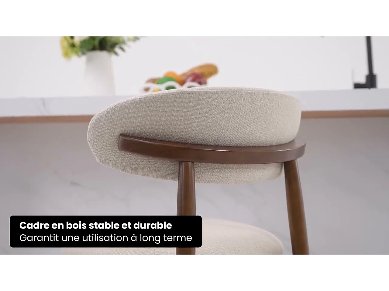 Lot de 2 chaises de bar – Tabourets modernes avec dossier haut, assise confortable en tissu, pour comptoir, îlot de cuisine -structure en bois-Marron