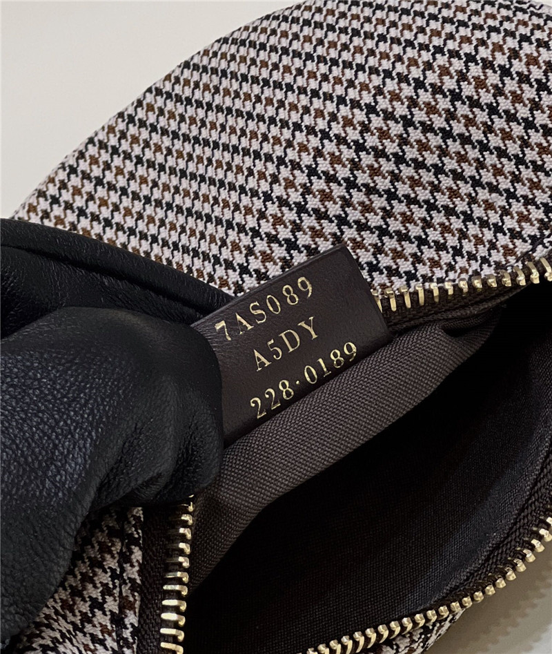 fendi crescent underarm bag - Replicaclubs