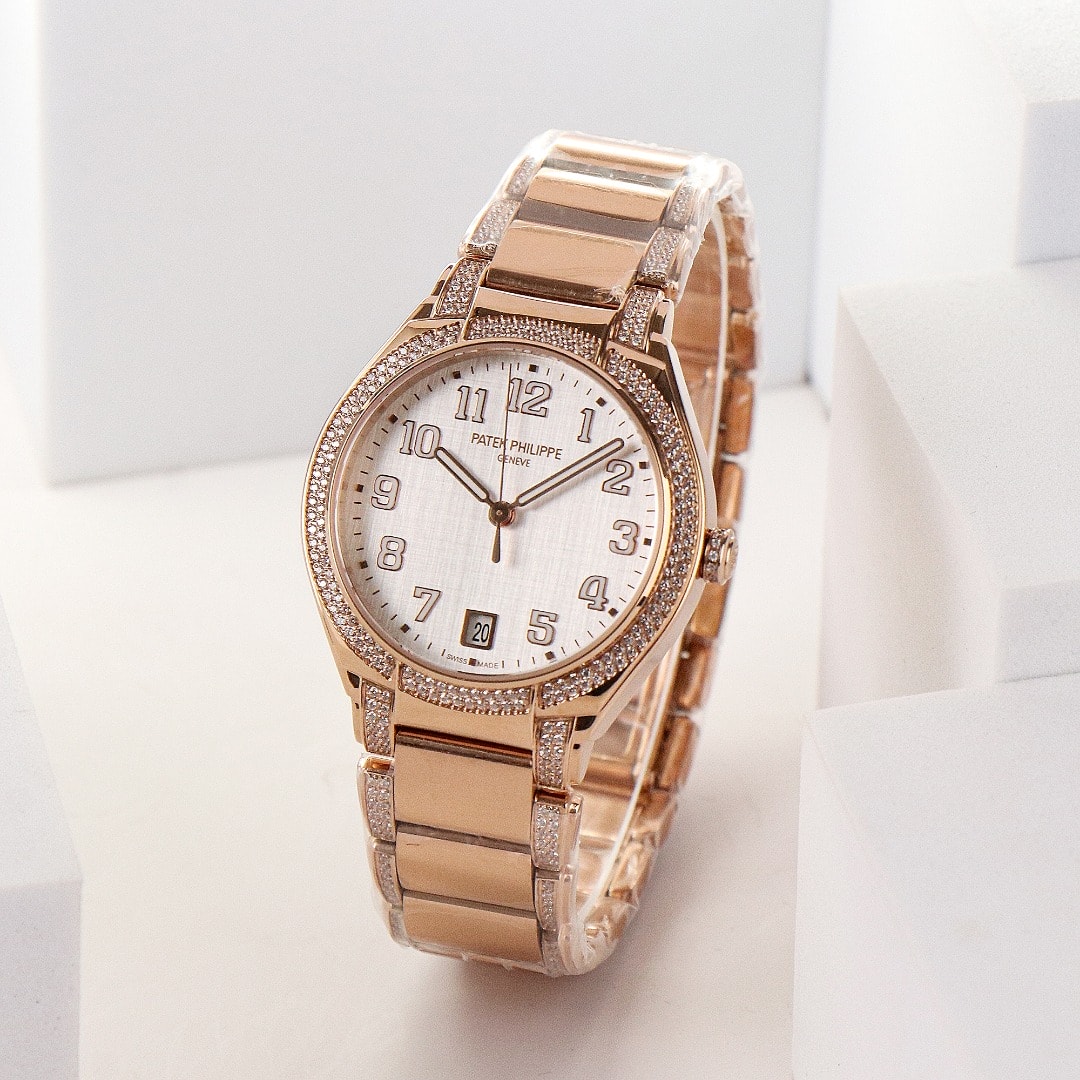 Fake Diamond Watch Replica Patek Philippe Twenty~4 Ladies Rose Gold Silver Dial 7300/1201R-001(1:1 replica) - Top club