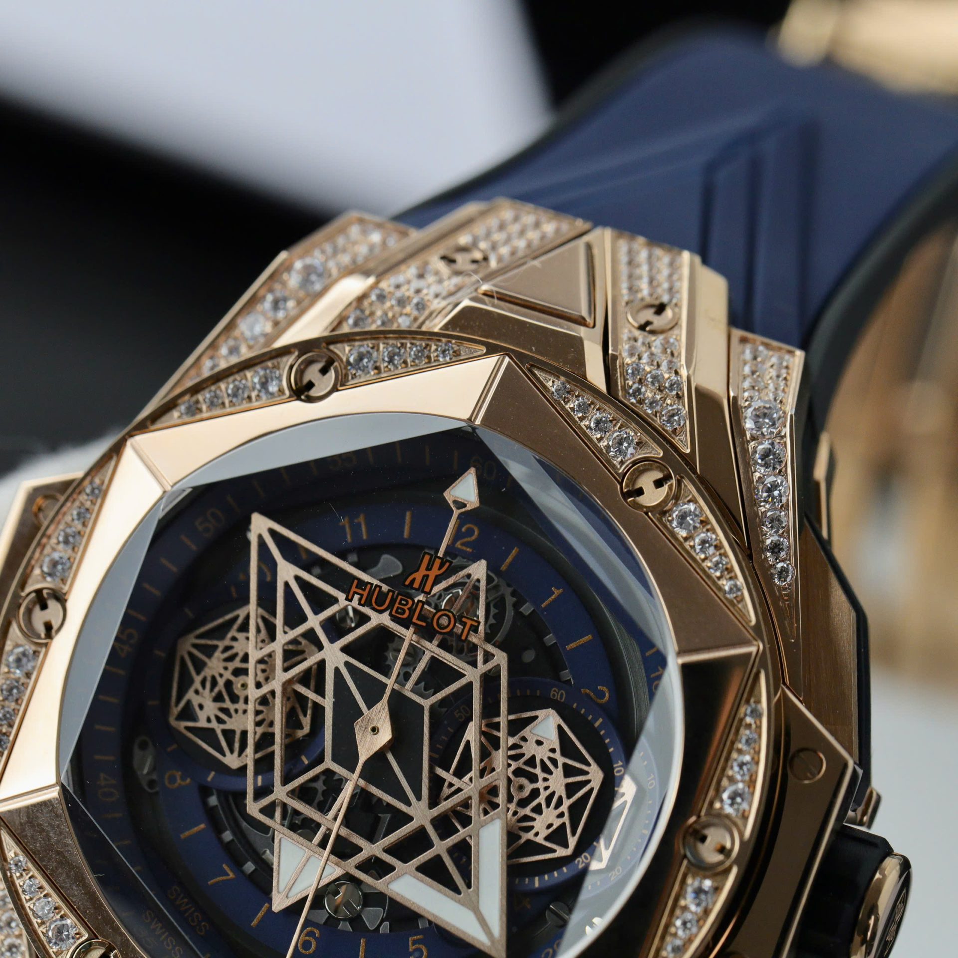 Hublot Big Bang Sang Bleu II King Gold Fake Watch Blue HB Factory 44mm - Top club
