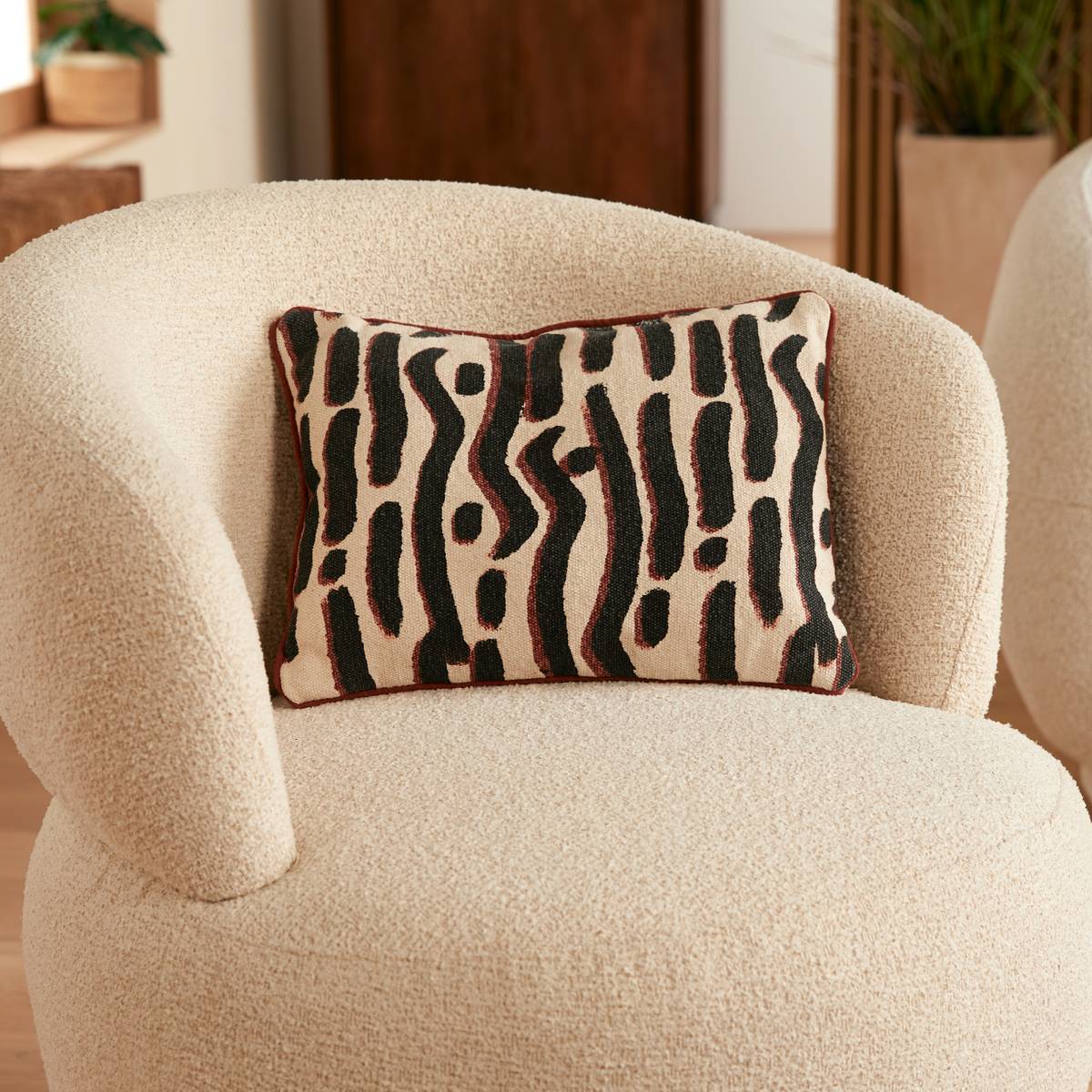 Cushion "Wonja" Black, 40x30 cm