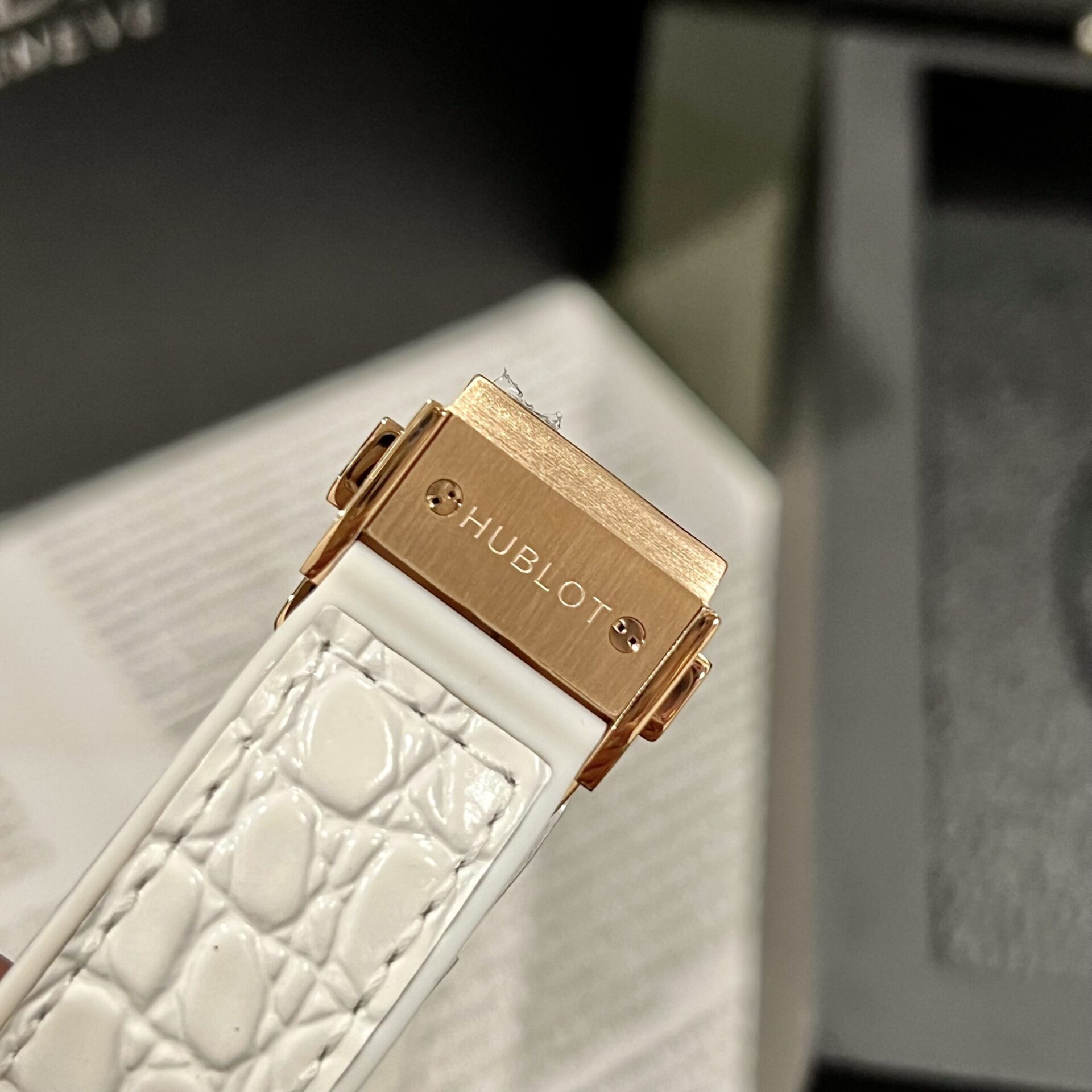Hublot Replica Watches Classic Fusion King Gold White Dial Custom Moissanite Diamonds 38mm - Top club