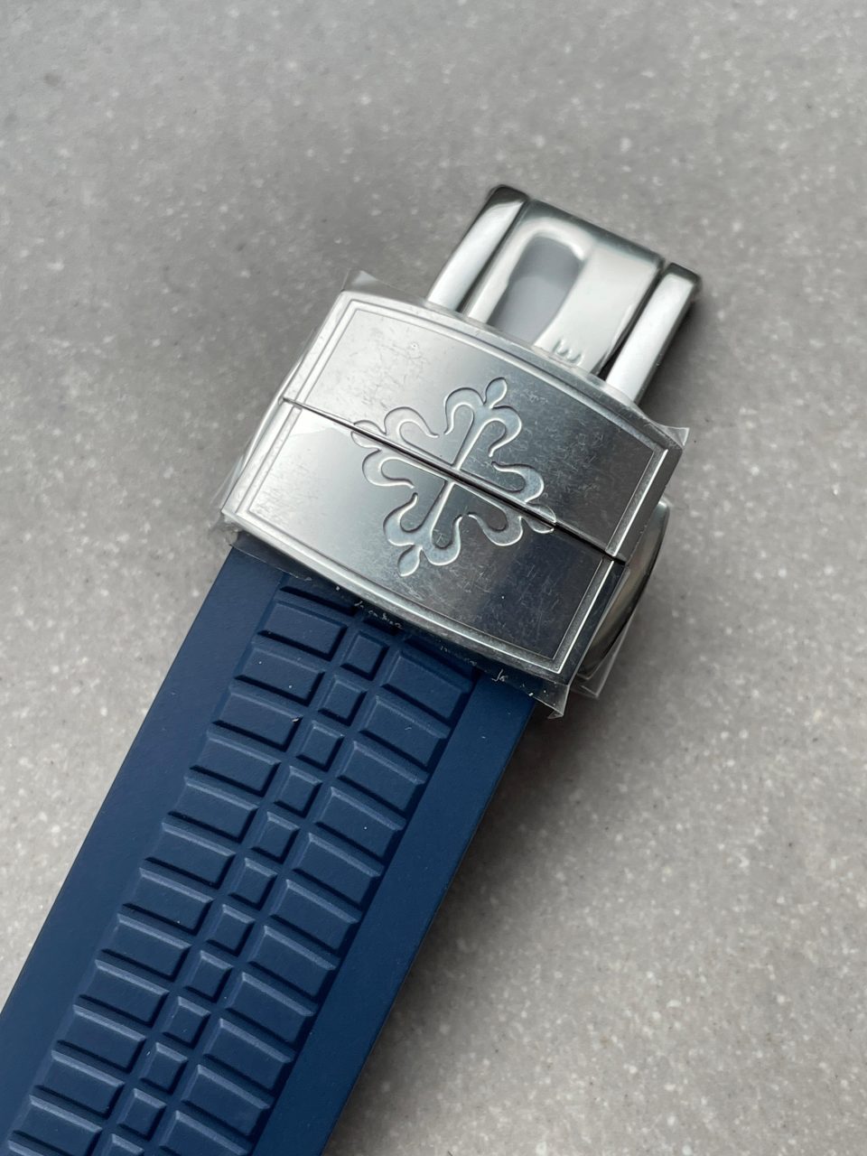 Replica PATEK PHILIPPE Aquanaut 5168G 42mm SS ZF 1:1 Best Edition Blue Dial on Blue Rubber Strap 324CS - Top club
