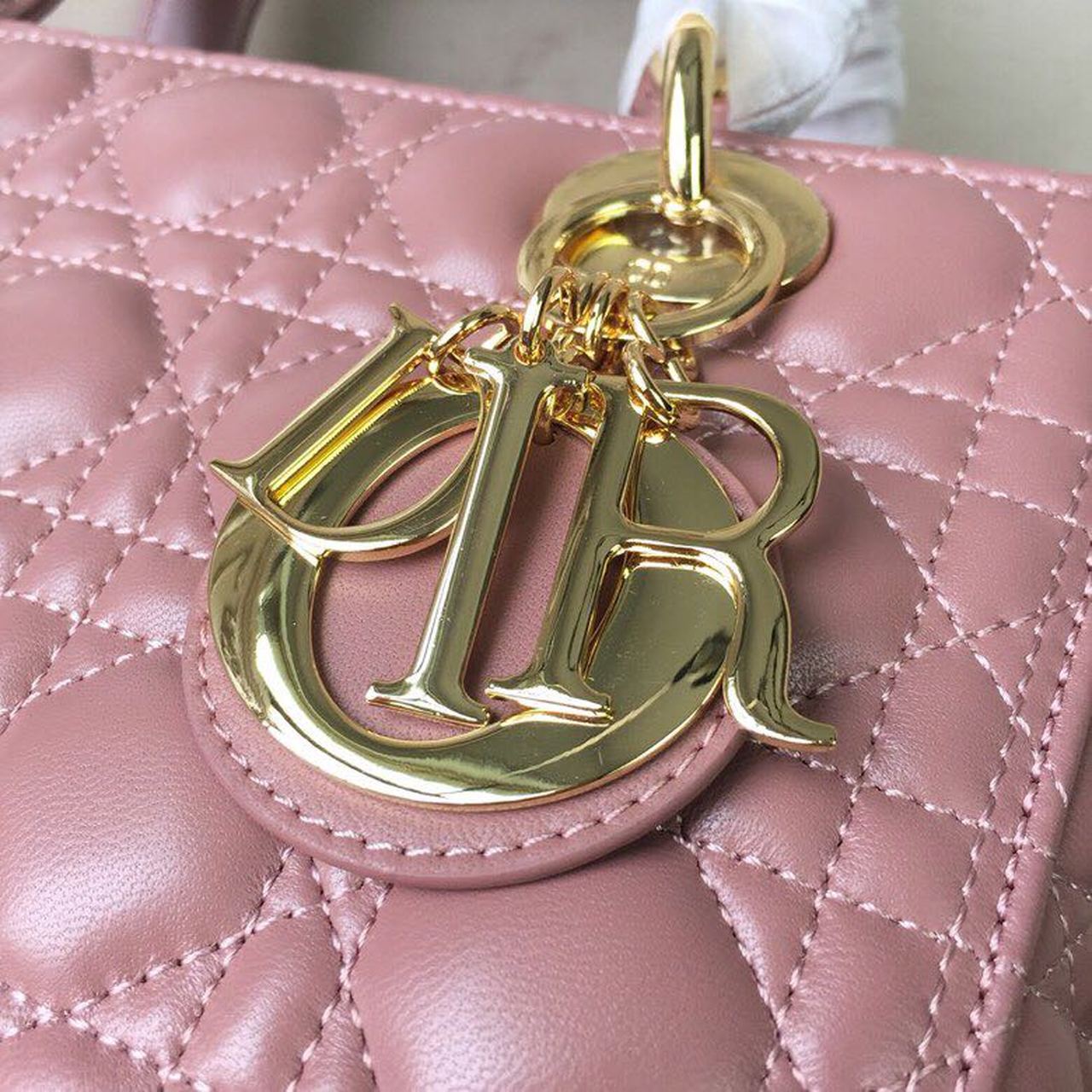 Christian Dior Medium Lady Dior Bag Gold Toned Hardware Dusty Pink For Women 24cm/9in CD1:1High-quality replica