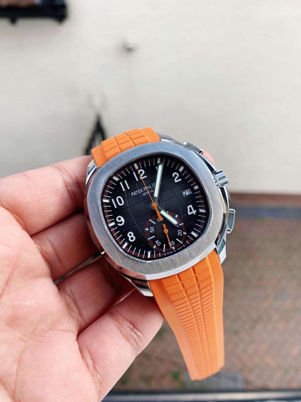 Replica PATEK PHILIPPE Aquanaut 5168G 42mm SS ZF 1:1 Best Edition Black Dial on Orange Rubber Strap - Elite Watch Atelier