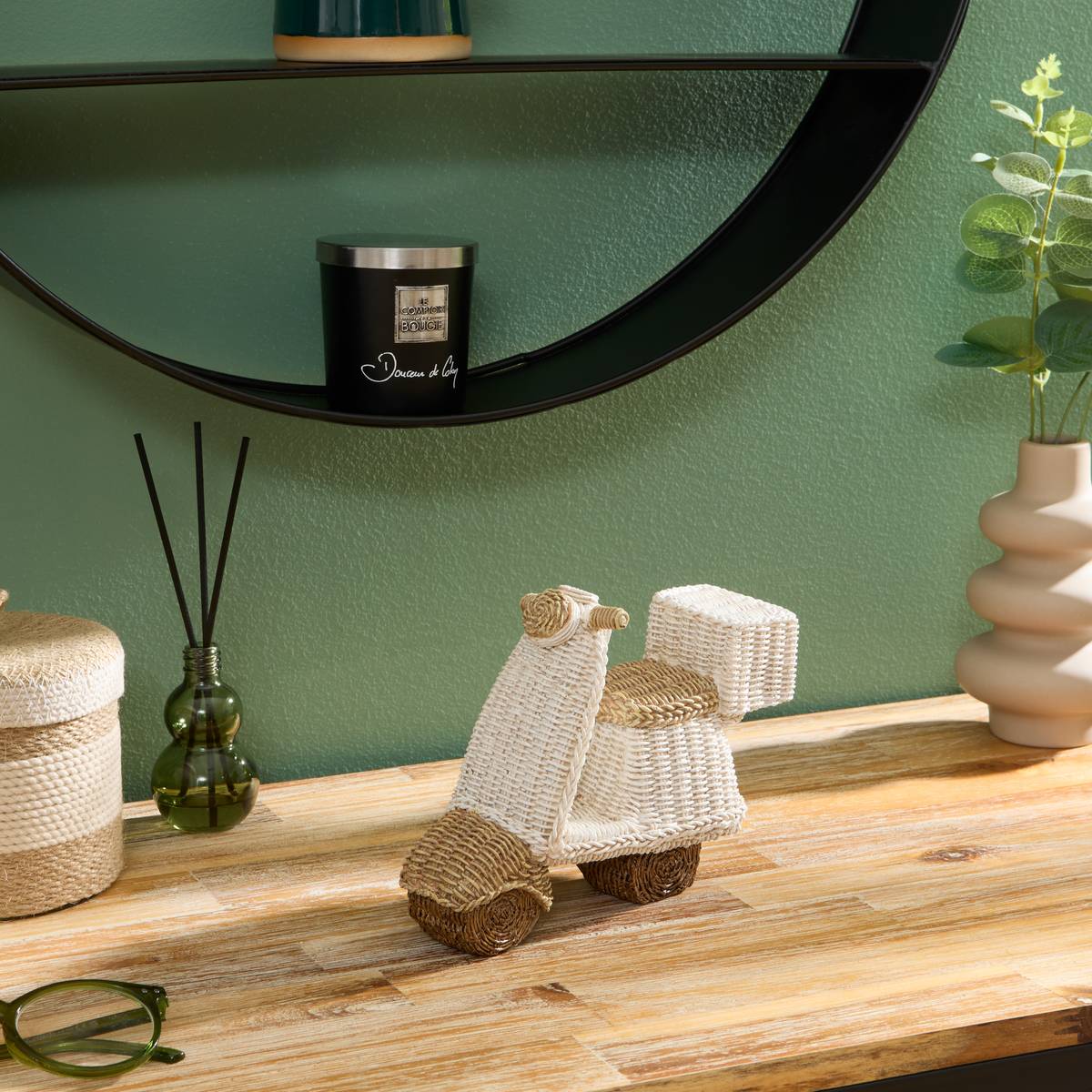 Decorative Object "Vivia" White, H.13.5 cm