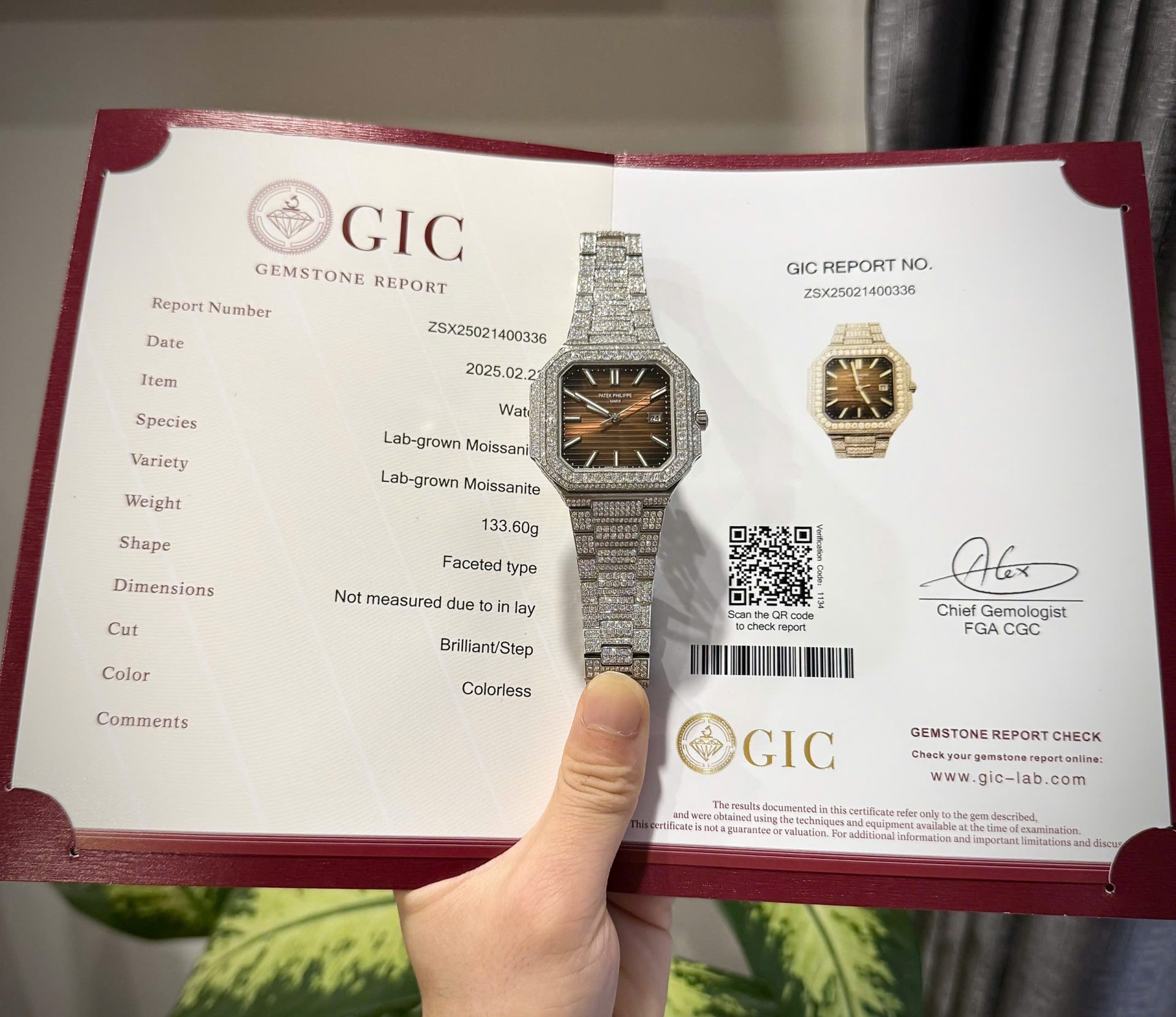 Patek Philippe Cubitus 5821 Dial Brown Custom Full Diamonds Moissanite Hong Kong 45mm - Top club