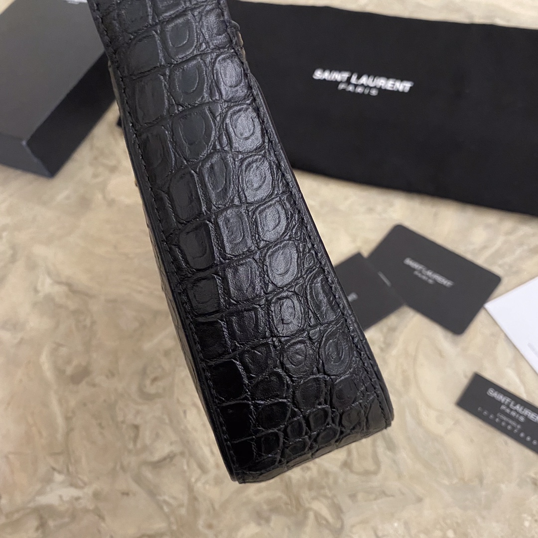 LE 5 À 7 HOBO BAG IN CROCODILE-EMBOSSED SHINY LEATHER1:1High-quality replica