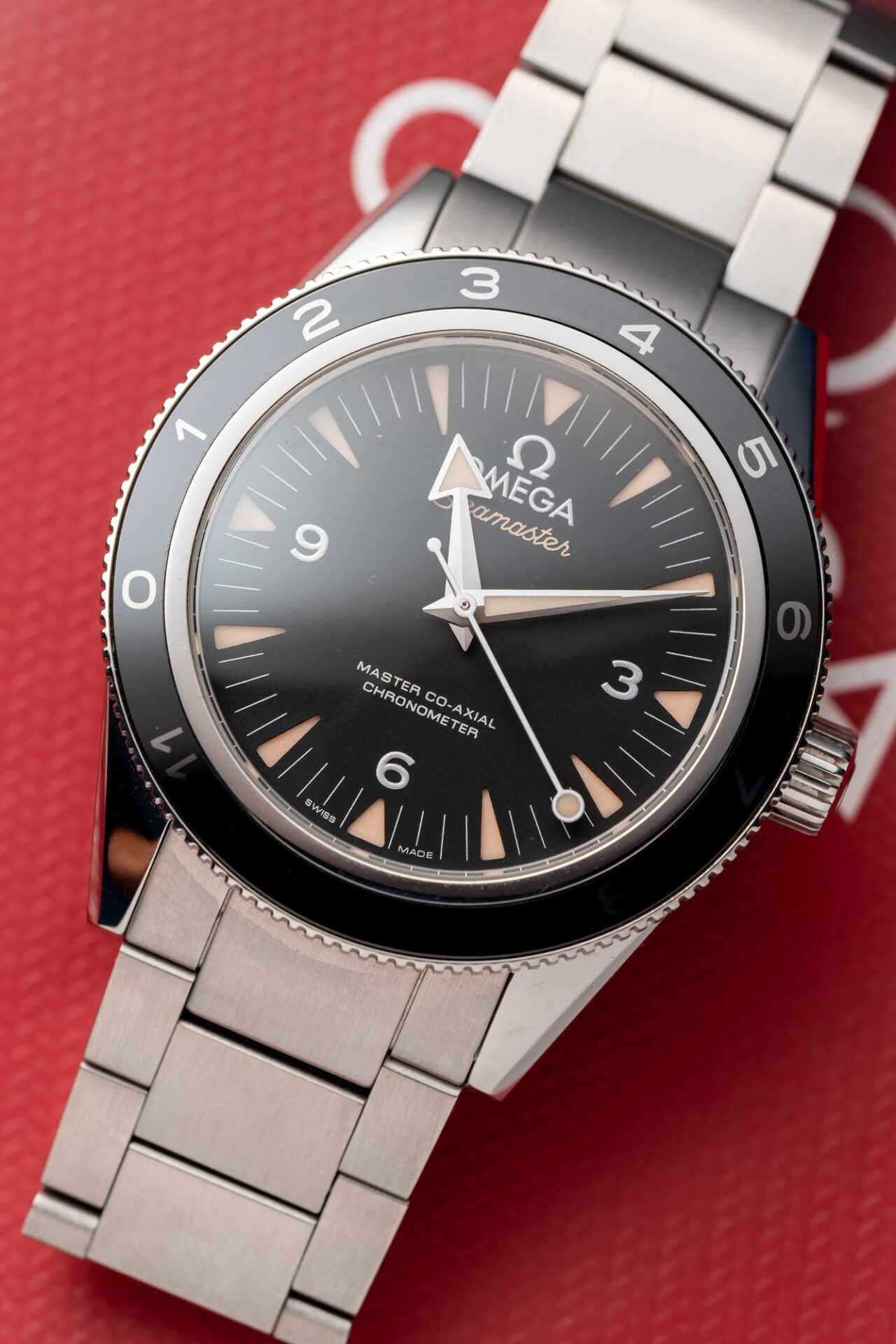 Omega Seamaster 007 Replica Watch Black Dial VS Factory 41mm - Elite Watch Atelier