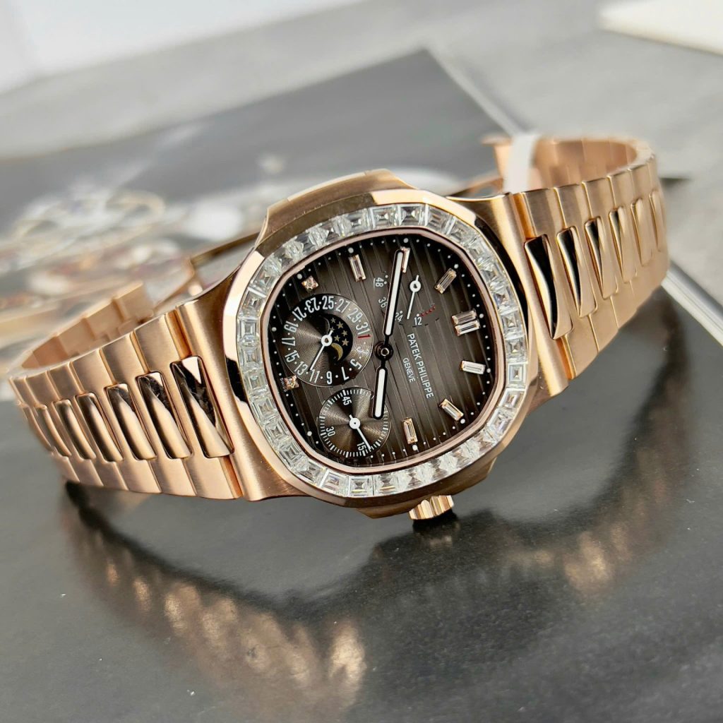 Patek Philippe Nautilus 5724R Gray Dial Replica Watch Gold Wrapped + Moissanite Diamonds PPF 40mm - Elite Watch Atelier