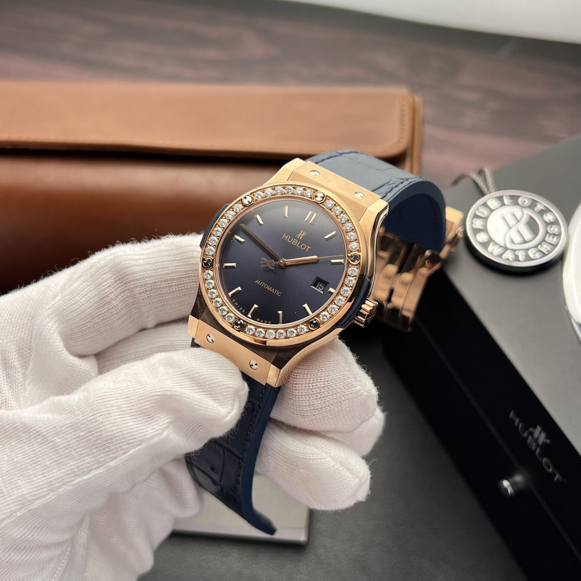 Hublot Replica 1:1 Watch Classic Fusion King Gold With Moissanite Diamonds Blue 42mm - Top club