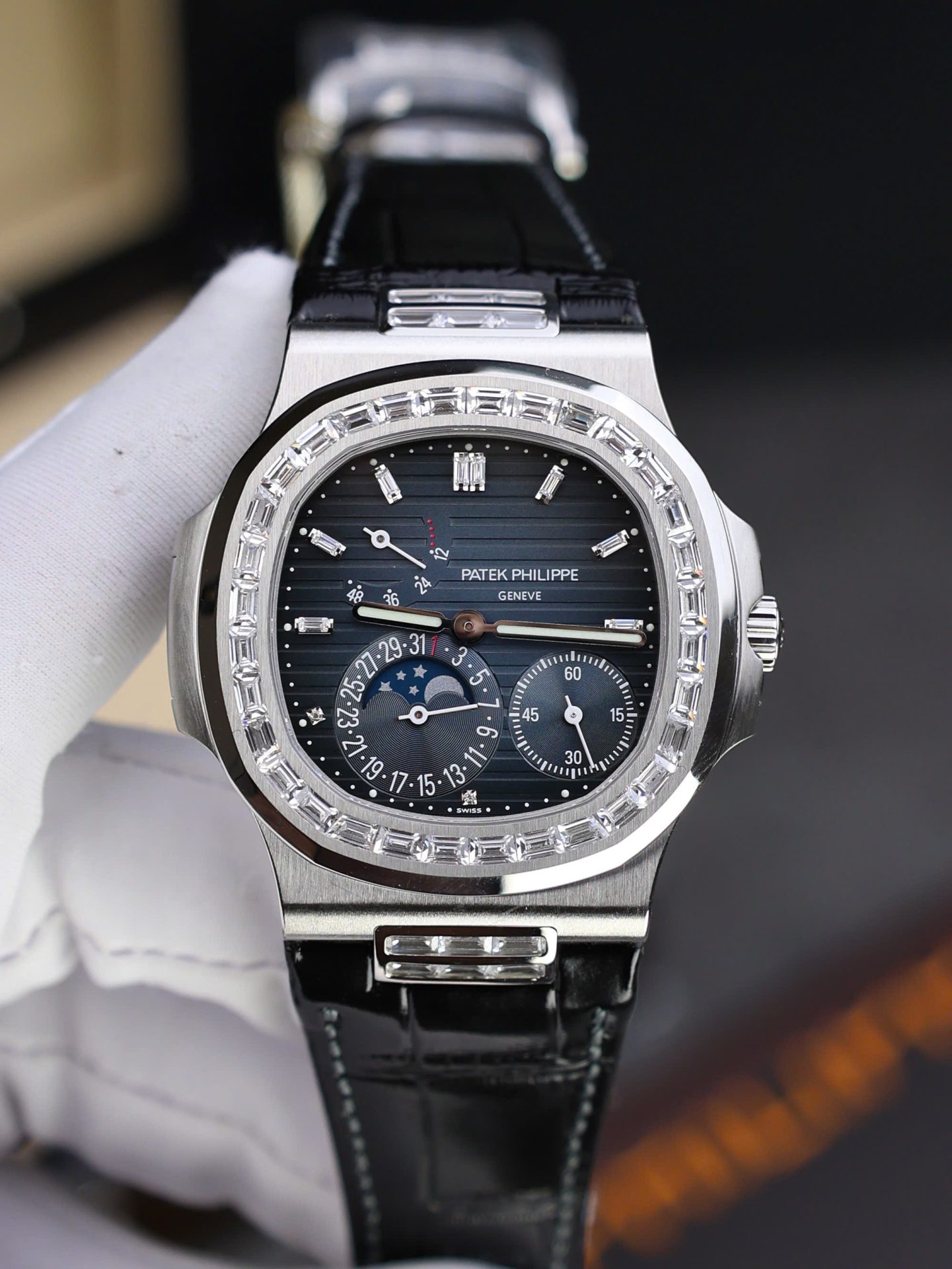 Patek Philippe Nautilus 5724 Blue Dial Replica Watch Full Function PPF Factory 40mm - Top club
