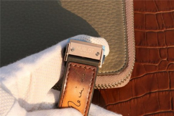 Replica Hublot Classic Fusion 45mm RG Berluti Scritto Brown Leather Dial Gummy Strap A2892 - Top club