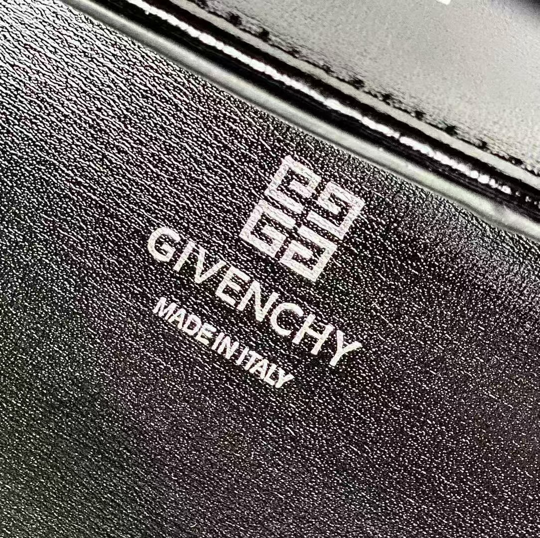 Givenchy Mini Antigona Stretch Bag1:1High-quality replica