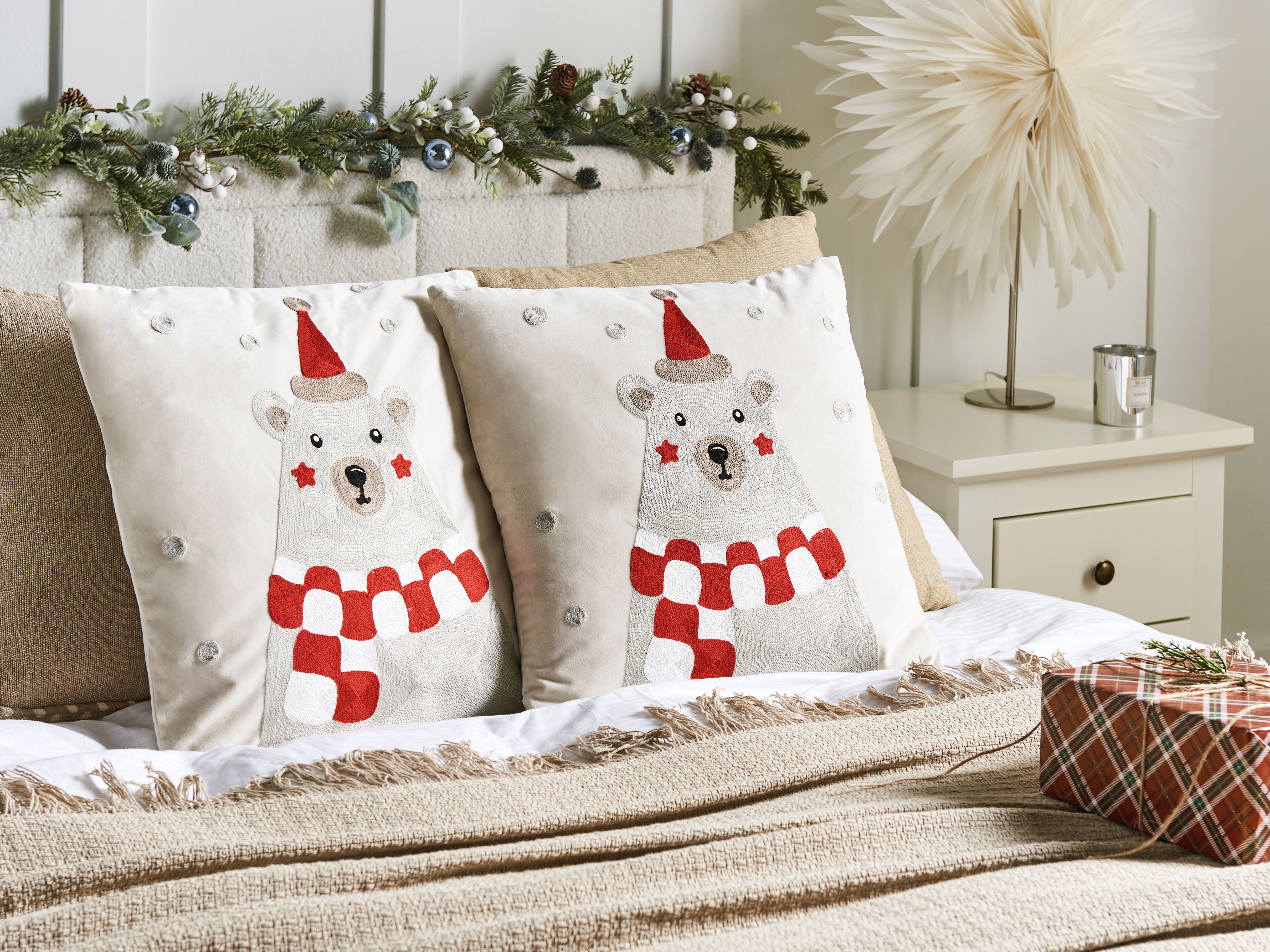 Set of 2 Decorative Cushions JELLIES Velvet 45 x 45 cm Off-White