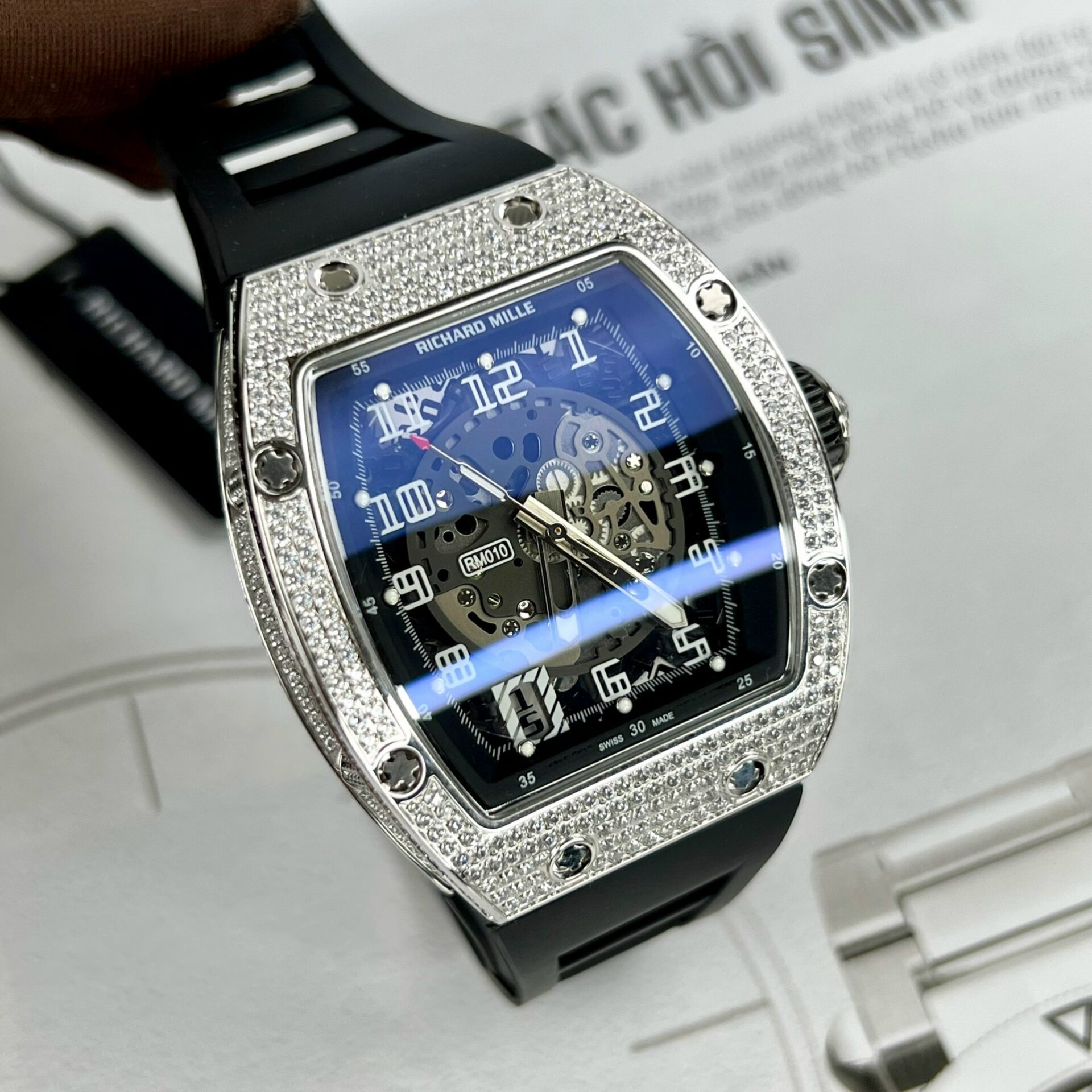 Richard Mille RM 010 Replica 1:1 Watch Silver With Stone Bezel AG 40MM - Top club