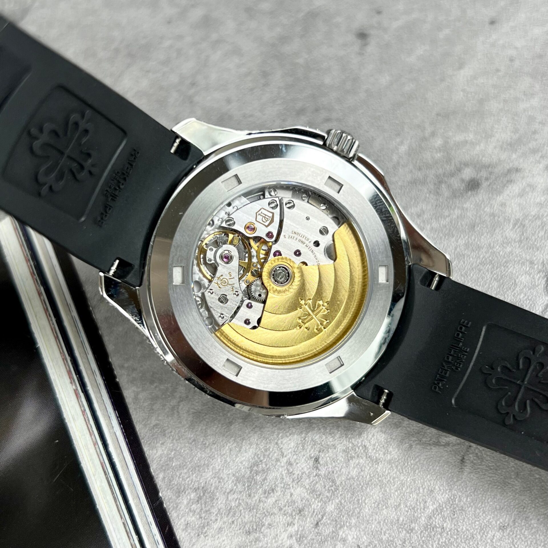 Patek Philippe Aquanaut 5719 Moissanite Diamond Replica Watch 40mm - Top club