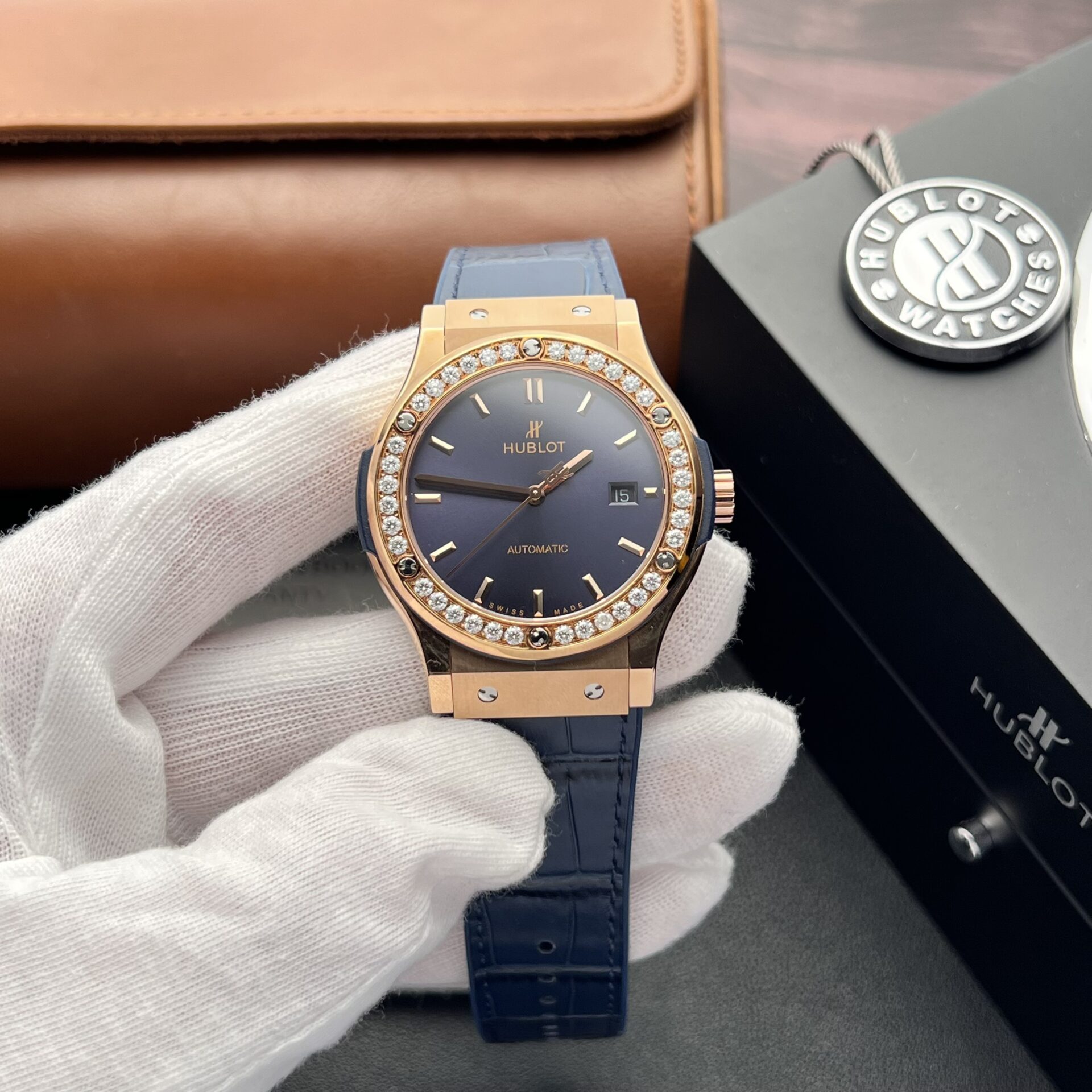 Hublot Replica 1:1 Watch Classic Fusion King Gold With Moissanite Diamonds Blue 42mm - Top club