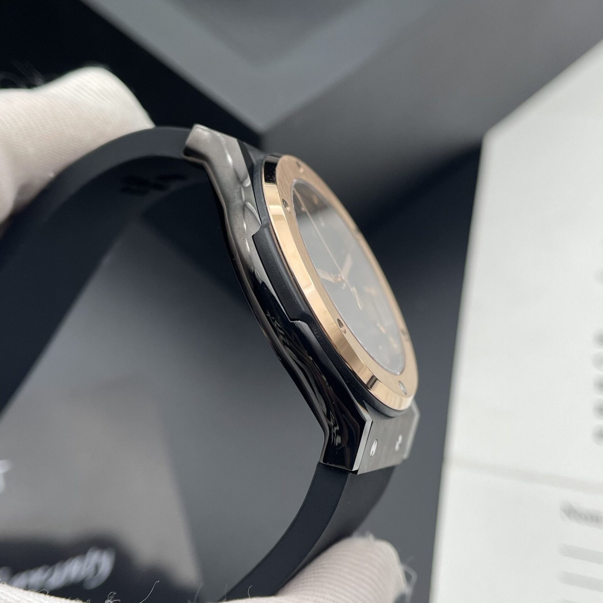 Hublot Fake Watch Classic Fusion Ceramic Rubber Strap HB Factory 42mm - Top club