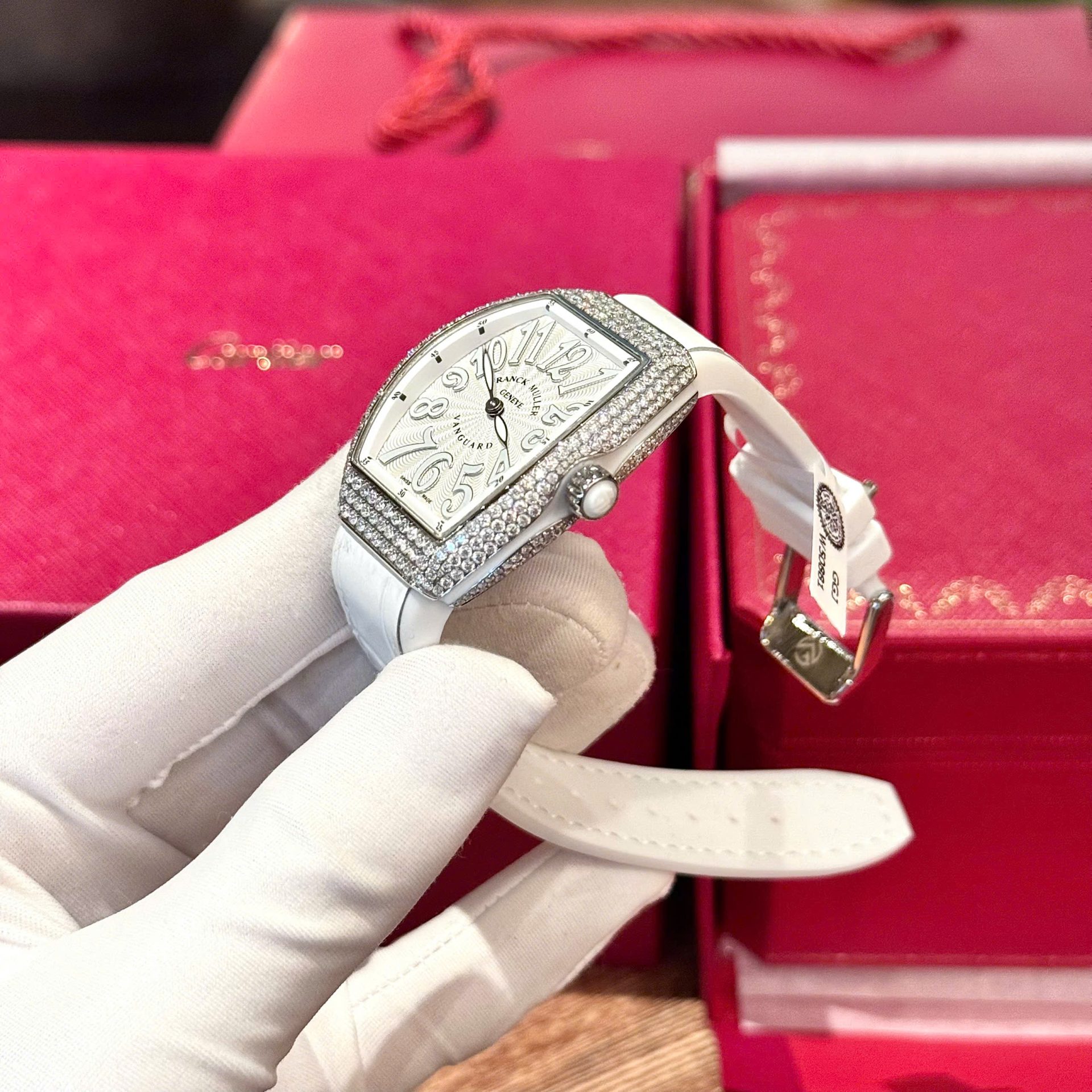 Franck Muller V32 White Dial Replica Watch Custom Diamonds Moissanite Hong Kong 36mm - Top club