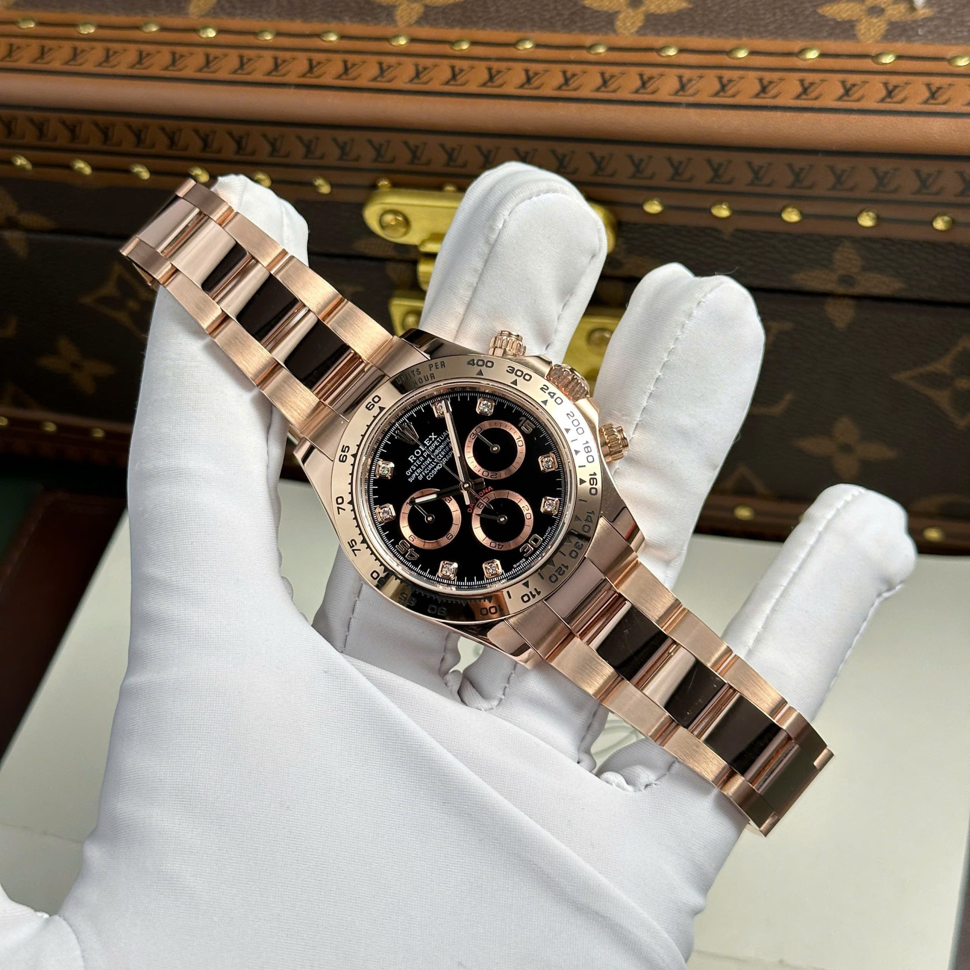 Rolex Cosmograph Daytona Dial Black Custom Gold Wrapped Replica Watch 40mm - Elite Watch Atelier