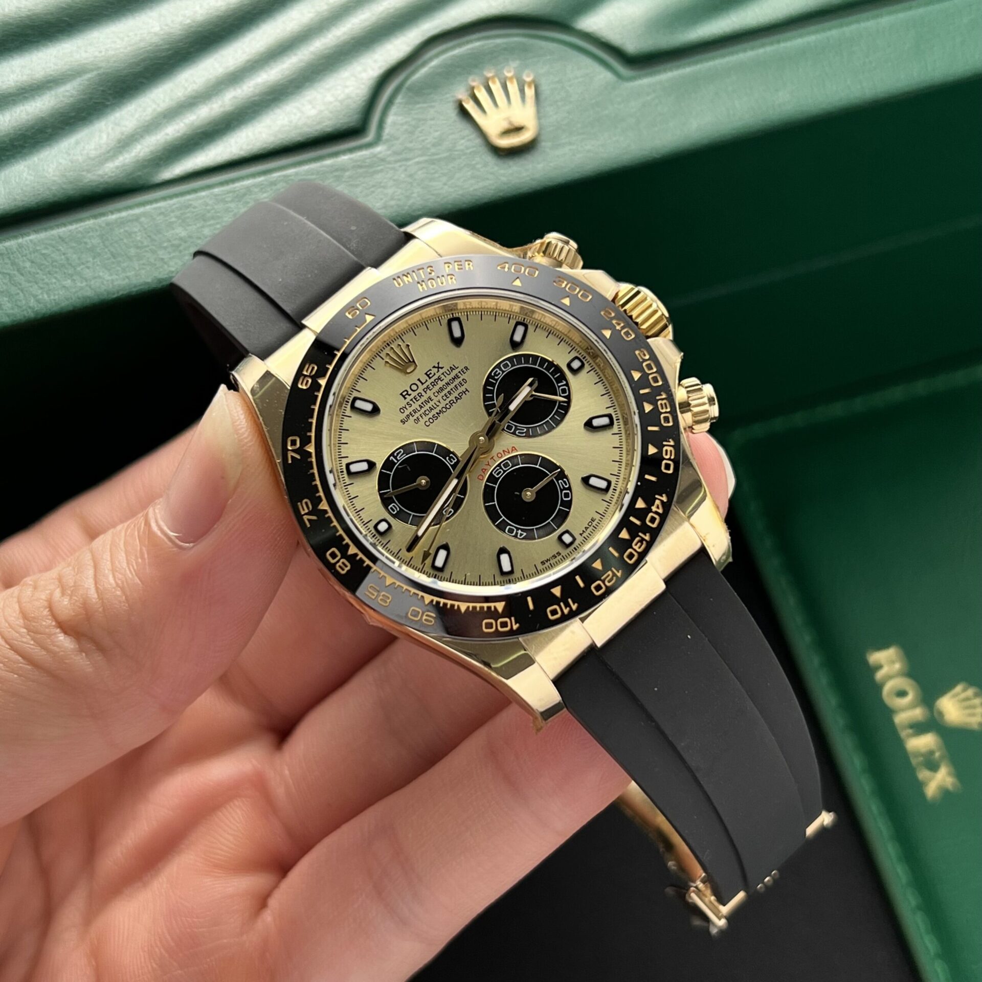 Rolex Replica Watch Cosmograph Daytona 116518LN Dial Yellow BT Factory 40mm - Elite Watch Atelier