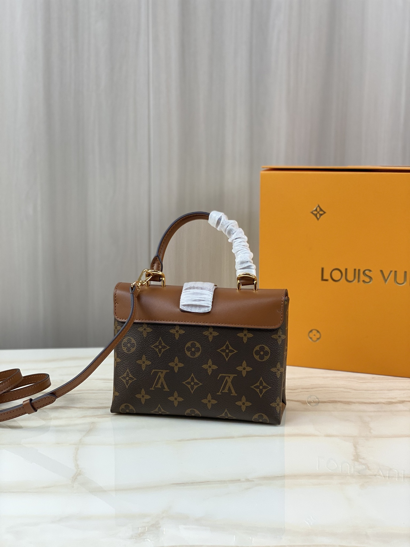 Louis Vuitton Locky BB M446541:1High-quality replica
