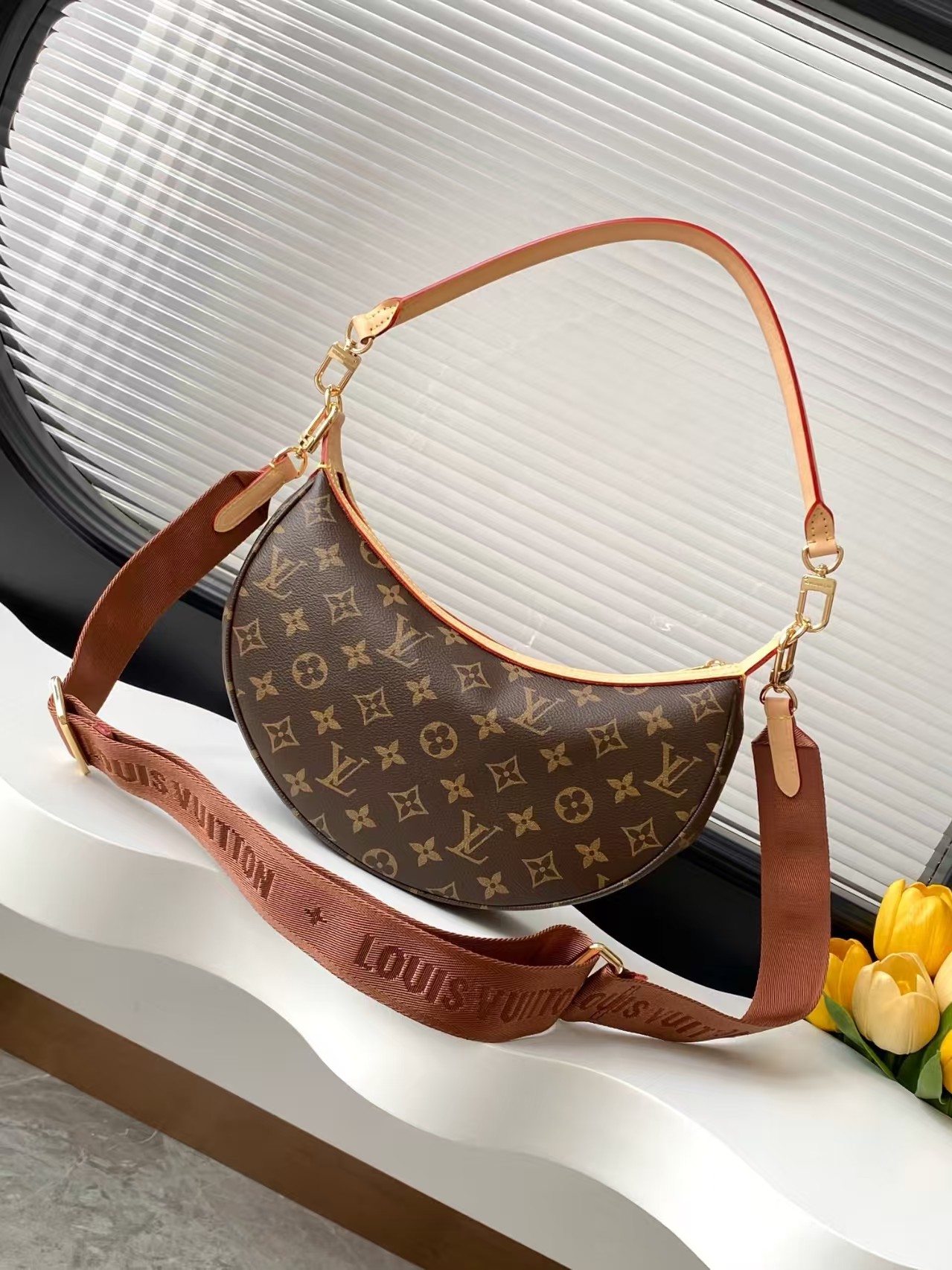Louis Vuitton Looping HandBag1:1High-quality replica