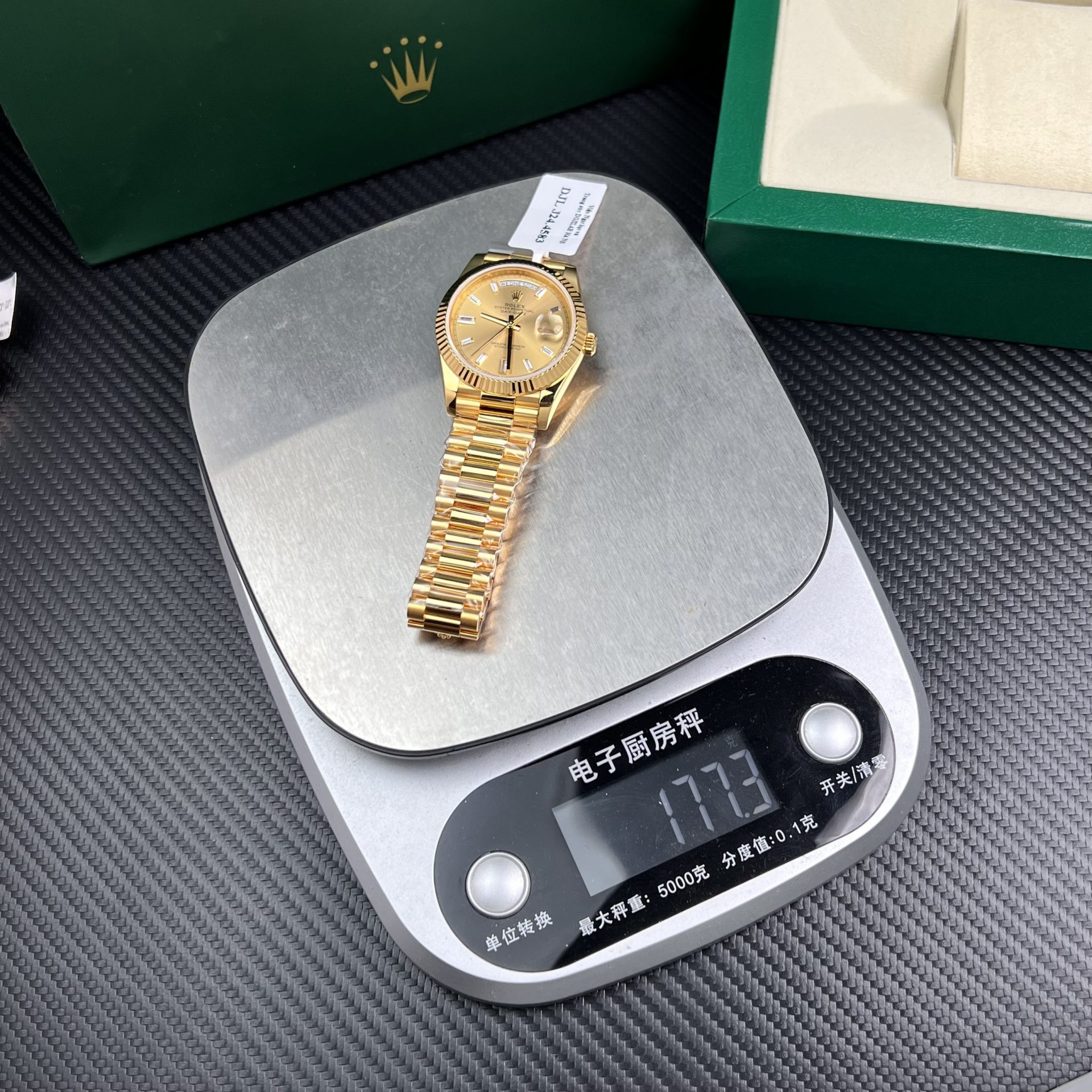 Rolex Replica Watch Day-Date Gold Wrapped Weight 177gram Champagne Dial GM Factory 40mm - Elite Watch Atelier