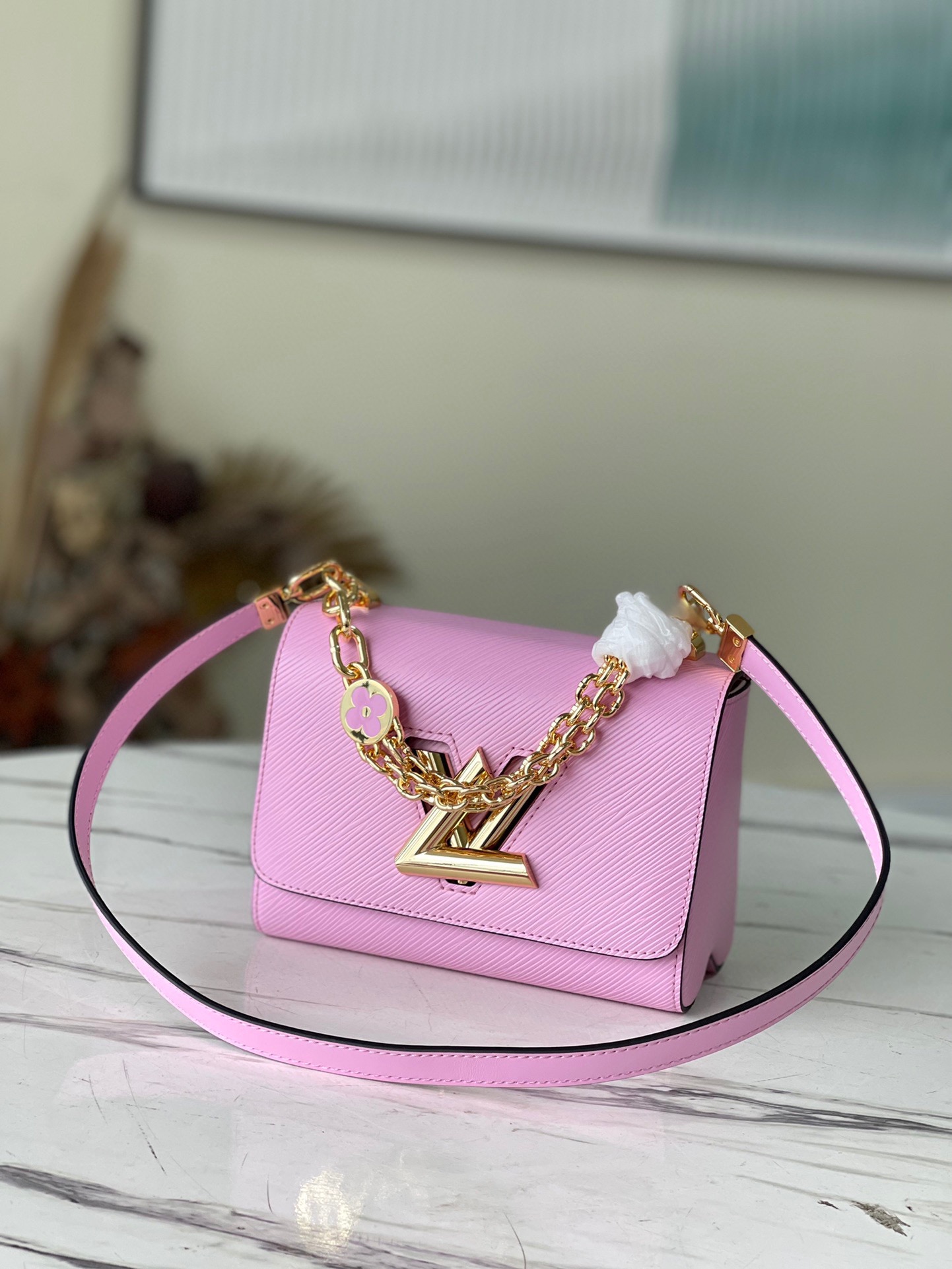 Louis Vuitton Twist MM M594051:1High-quality replica
