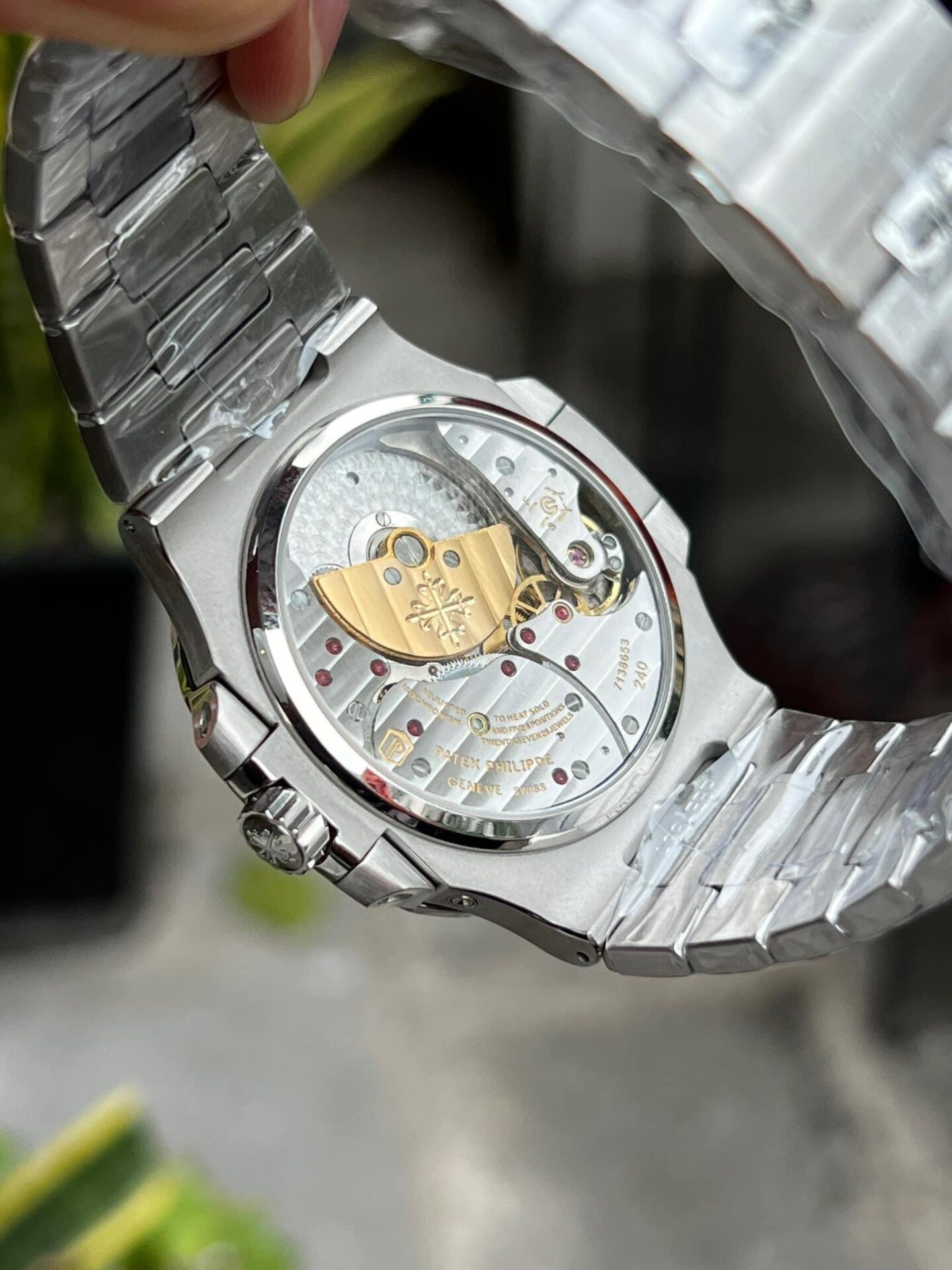 Patek Philippe Replica Watch Nautilus 5712 Metal Strap Gray Dial Factory GR 40mm - Top club