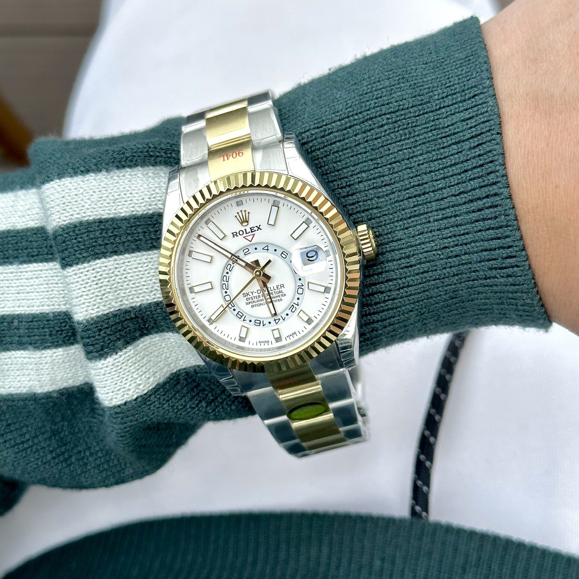 Rolex Sky-Dweller Replica Watch White Dial Demi Oyster Strap Factory N 41mm - Top club