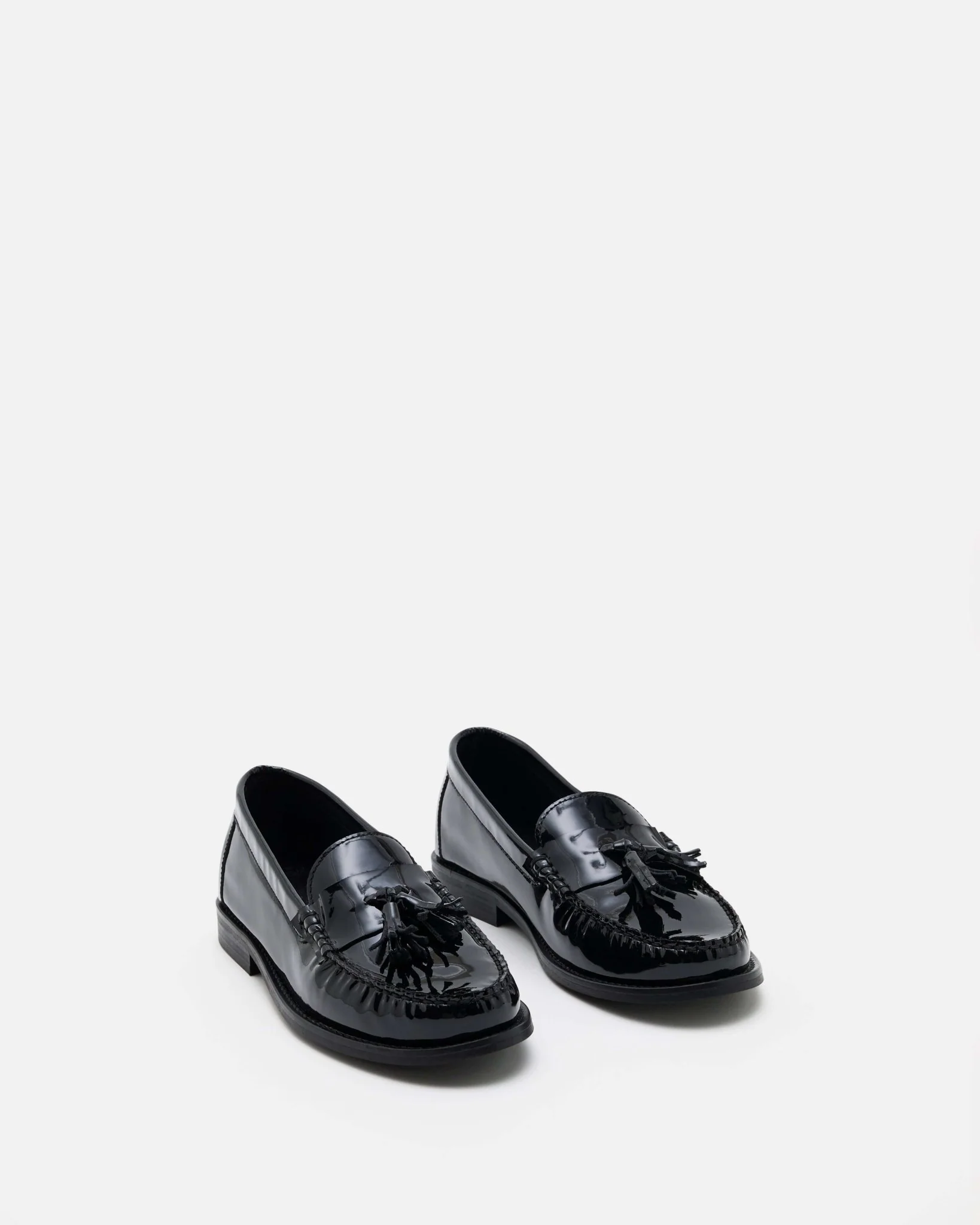 MOCASSINS JOHN/VER NOIR - Mocassins à glands et en cuir