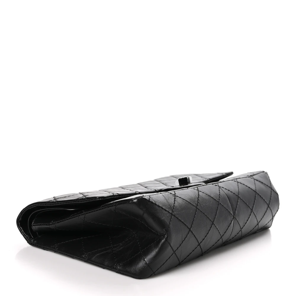 Chanel 2.55 Reissue 226 Flap Bag Replica with Mirror Quality Finish1:1High-quality replica