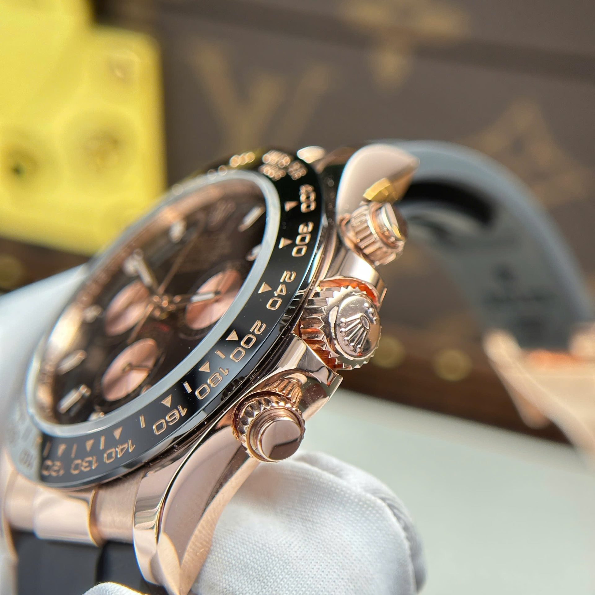 Rolex Cosmograph Daytona 116515LN Black Dial Replica 11 Watch Gold Wrapped 40mm - Elite Watch Atelier